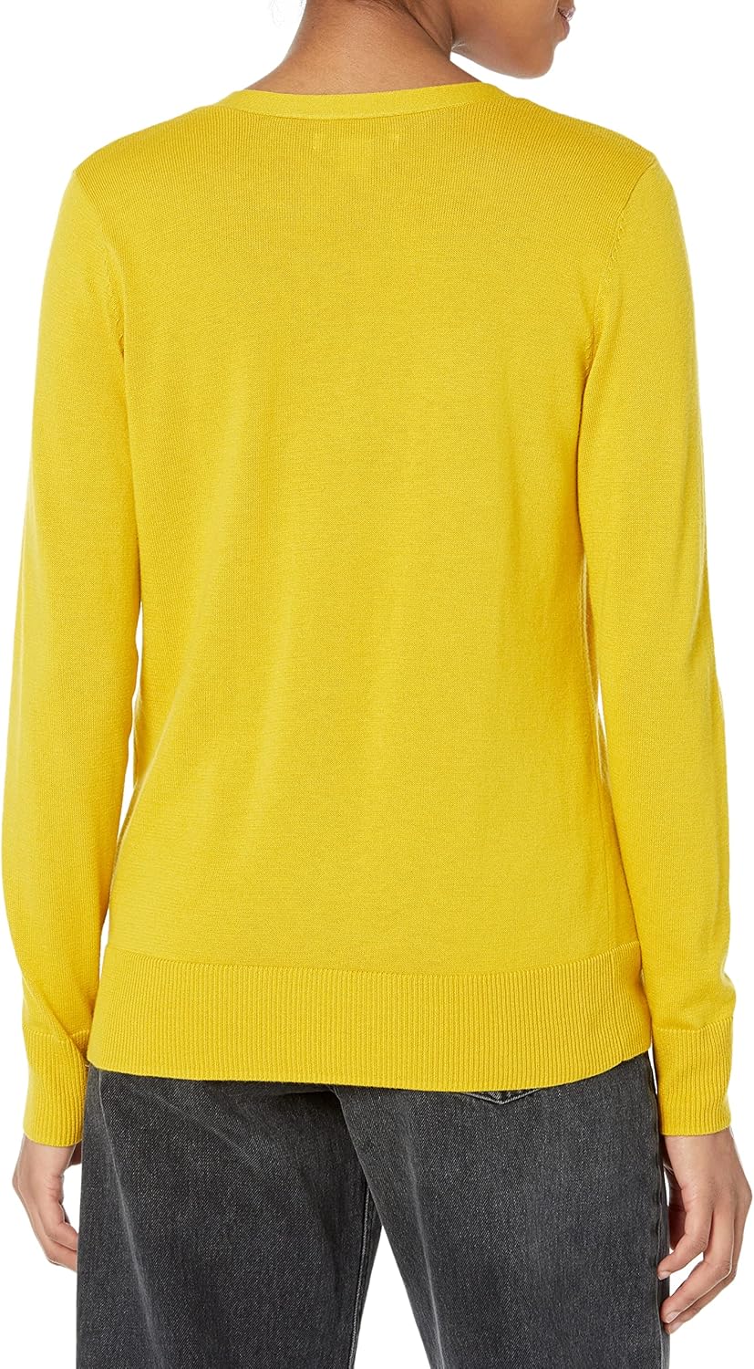 Amazon Essentials Women's Lightweight V-Neck Cardigan Sweater (Available in Plus Size) - Image 3