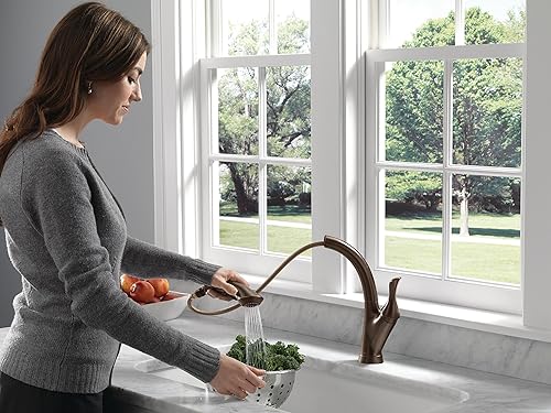 Miniatura 2 de Delta Faucet Linden - Grifo de cocina extraíble, grifo de fregadero de cocina de bronce aceitado, grifo de cocina con rociador extraíble, tecnología