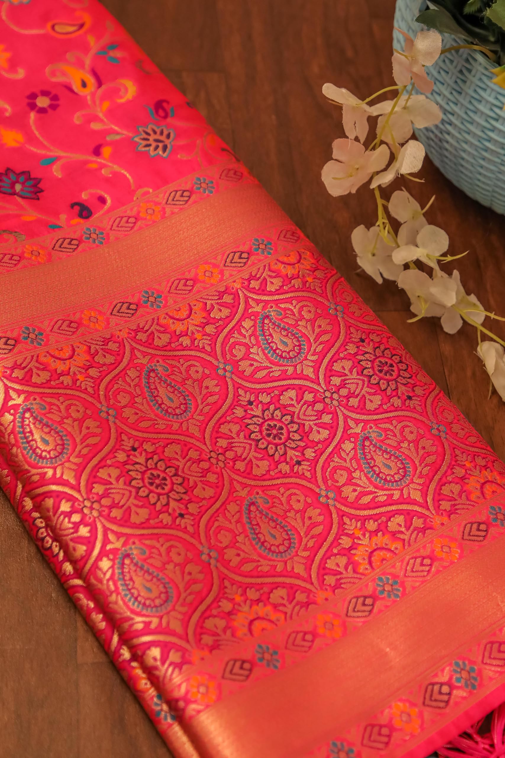 DEVANGI Women's Woven Banarasi Kashmiri Silk Jacquard Dupatta/Chunni with Meena Work, Width 1 Meter, Length 2.5 Meter (OM-DT-21-RANI-F) 4