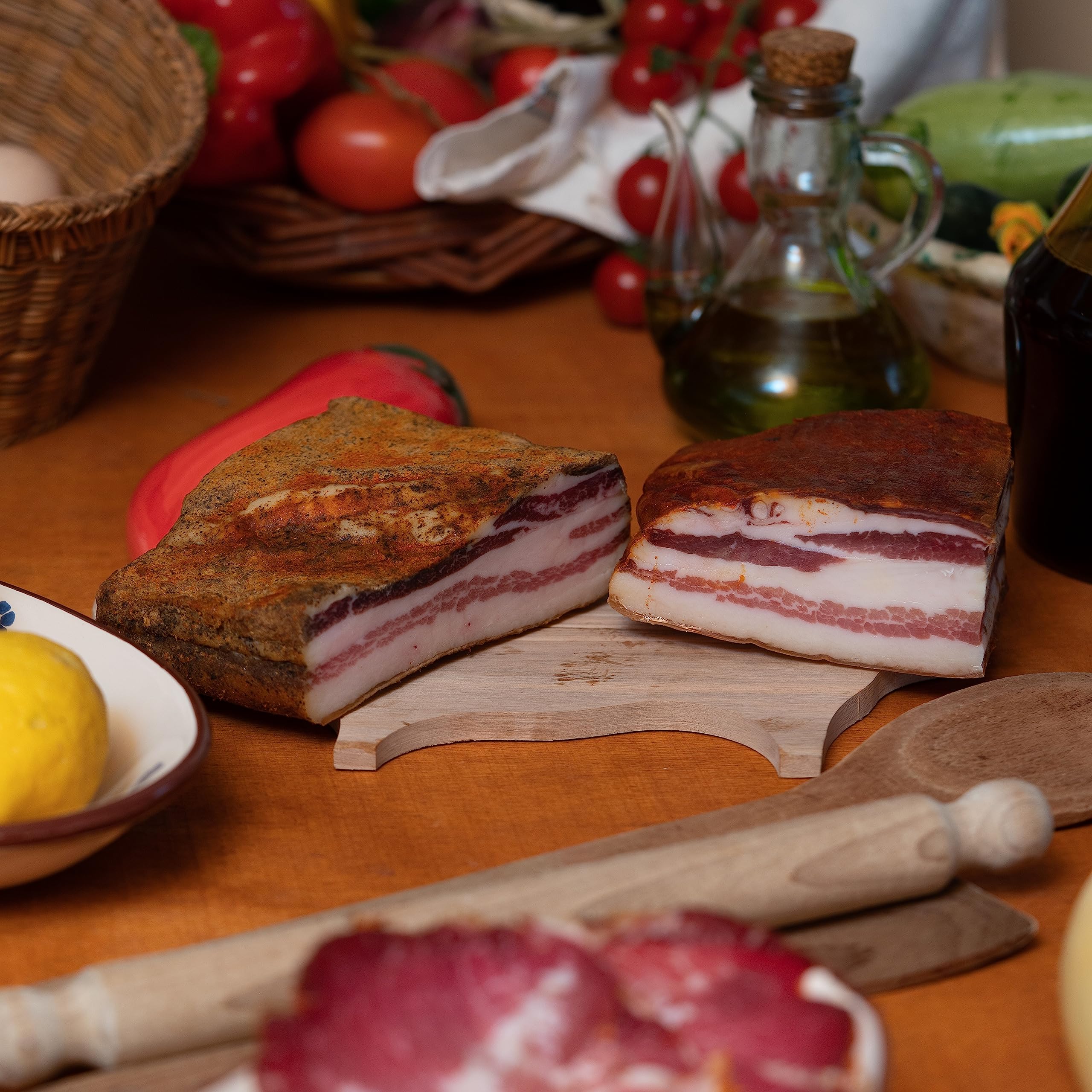 Box Salumi Artigianali Calabresi: Capocollo 500g, Guanciale 400g, Nduja 250g, Soppressata 300g, Salsiccia Piccante 350g e Filetto 500g - Delizie Tradizionali della Calabria