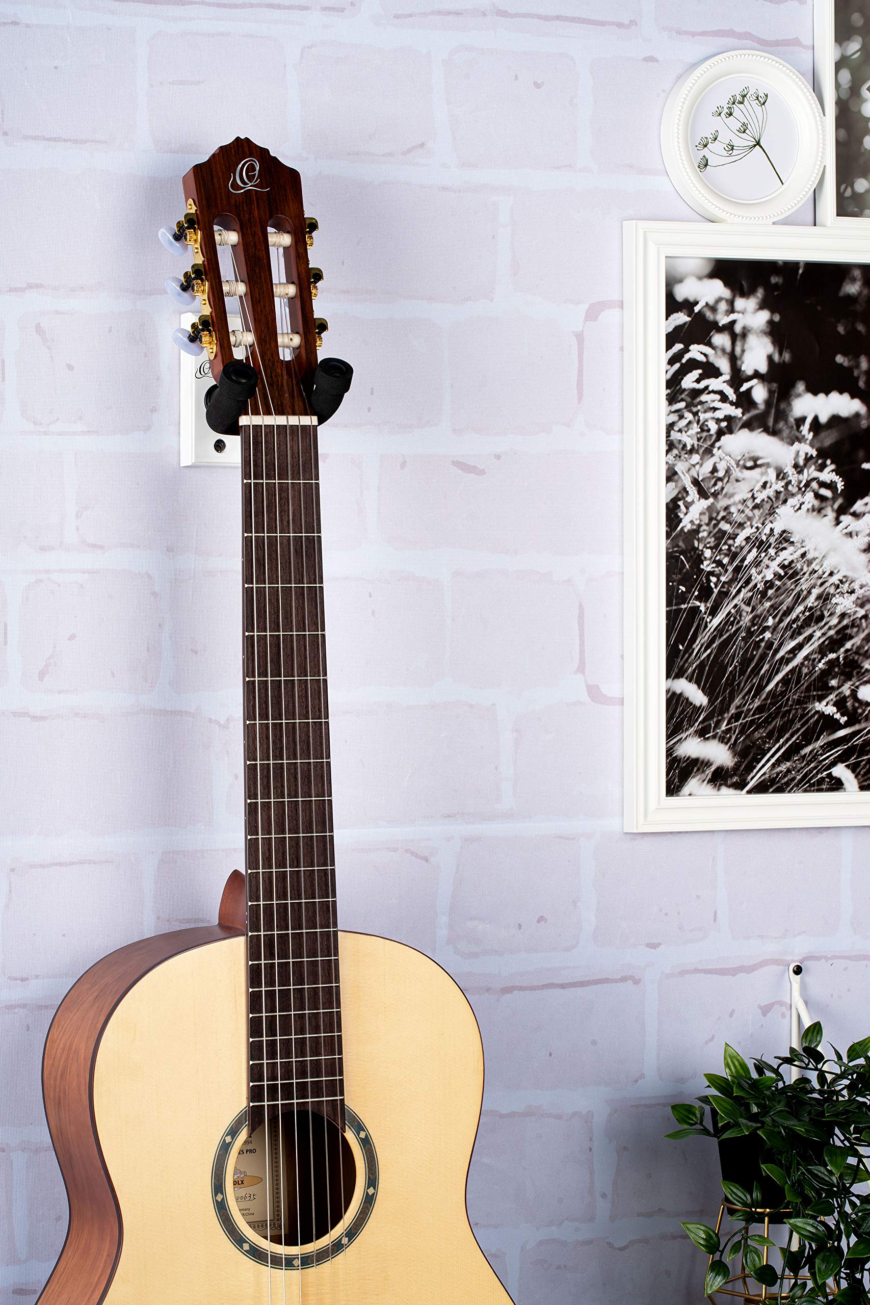 Ortega Guitars Wieszak ścienny na gitarę, biały (OGH-1WH)