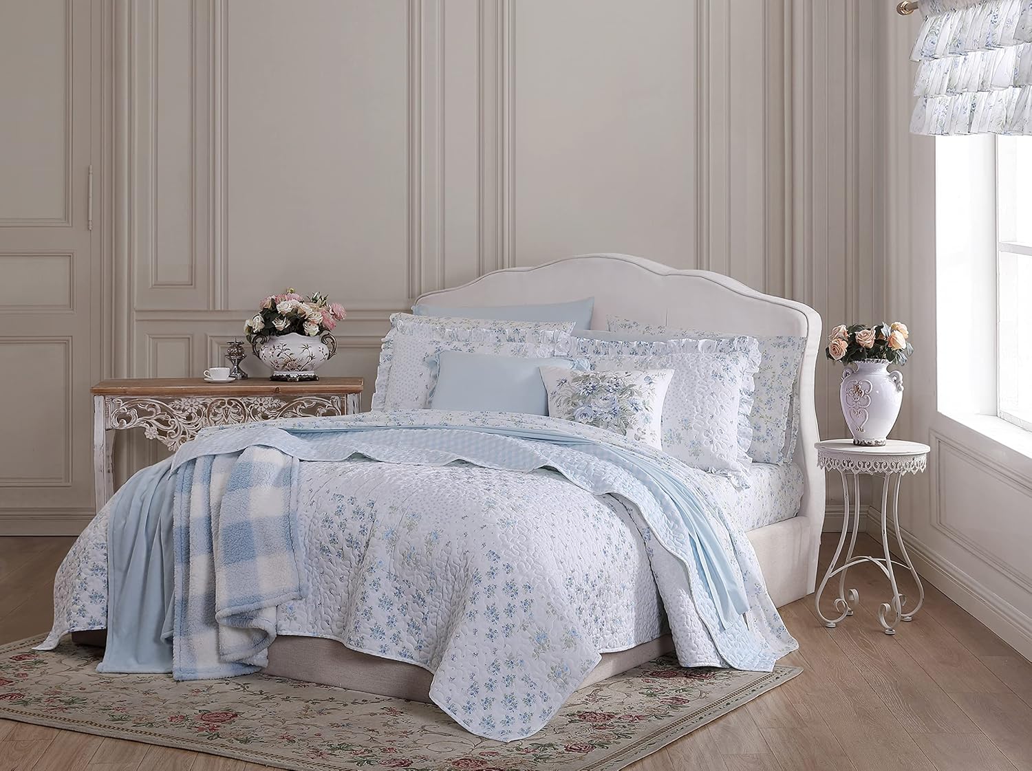 Shabby Chic® King Quilt Set, Reversible Cotton Bedding