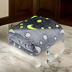 Manta Premium Brilha No Escuro, Cobertor Solteiro Infantil, Microfibra Aveludada, Toque Macio, Fluorescente, Estampas Divertidas, Confortável E Quentinha, Marca VARENZIA