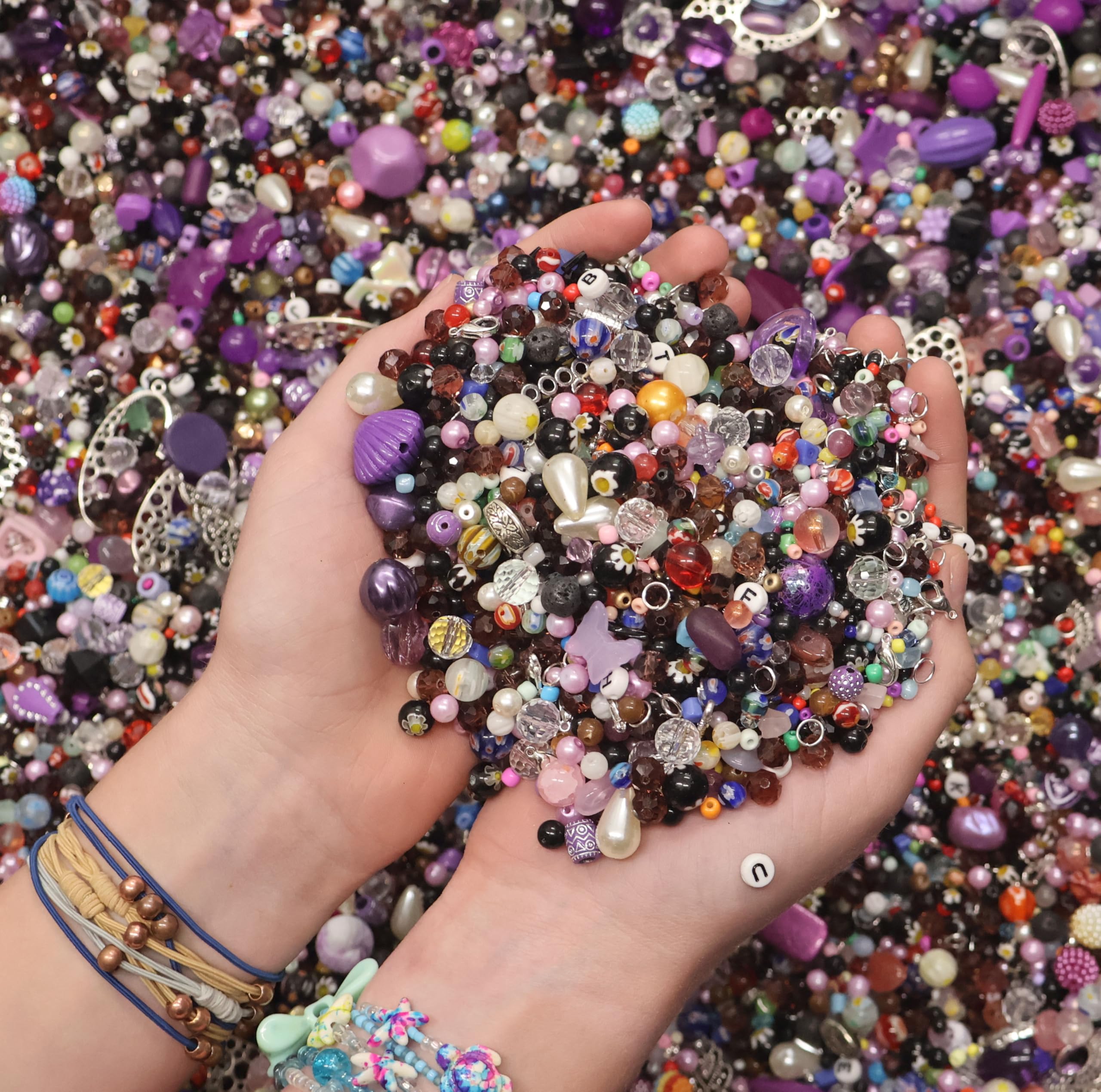 Perles de rocaille et millefiori mix de 1,8 kg pour loisirs créatifs