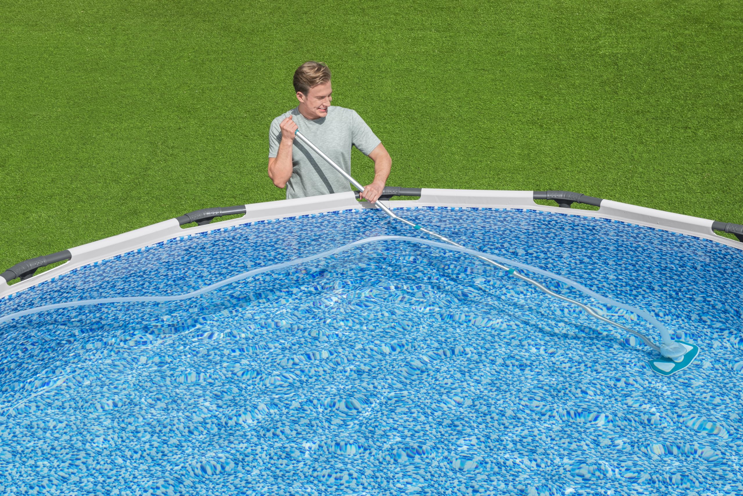 Bestway Kit de Nettoyage pour Piscine AquaClean™, aspirateur, épuisette, Tuyau