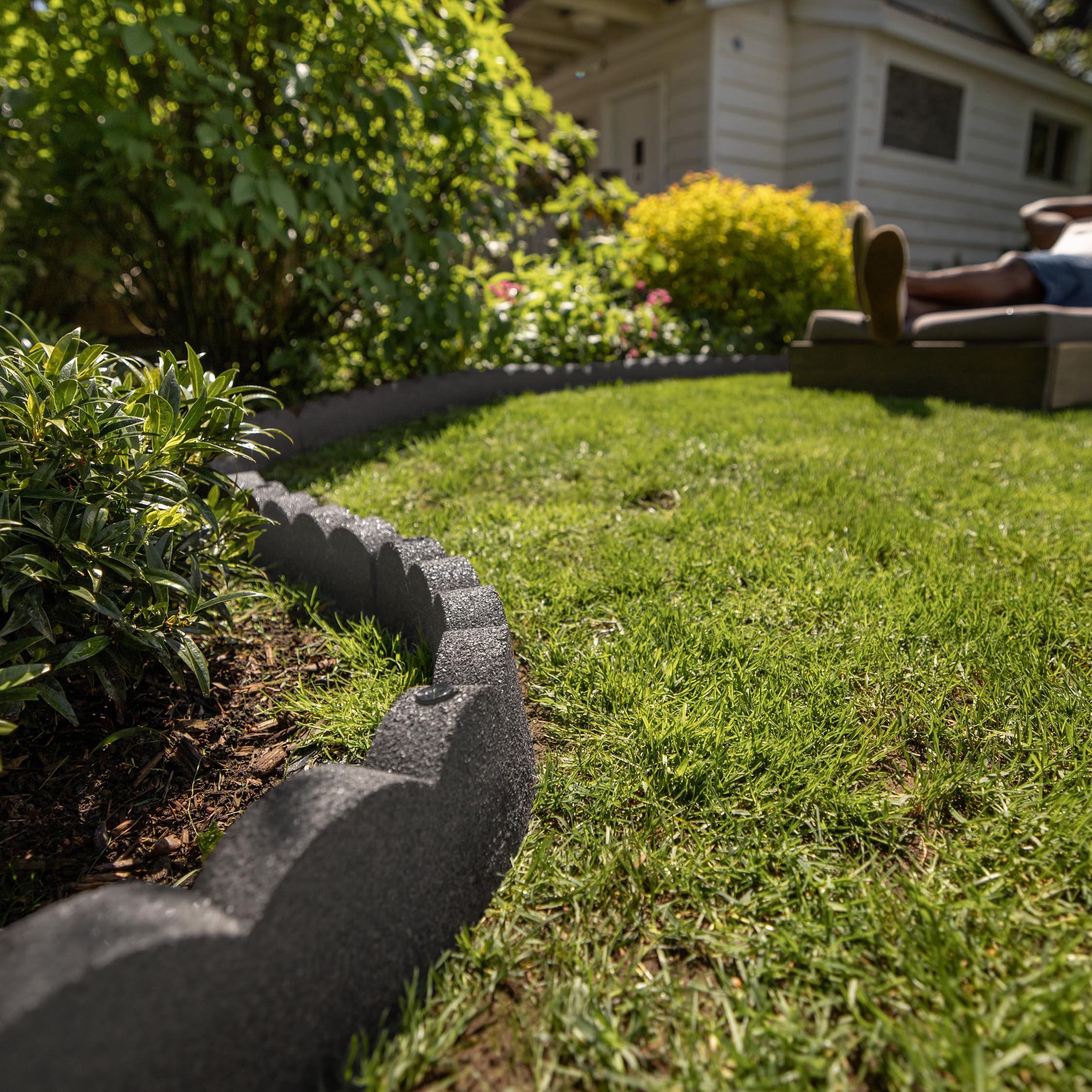 Amazon.com: Tierra Verde Scallop Recycled Rubber Landscape Border