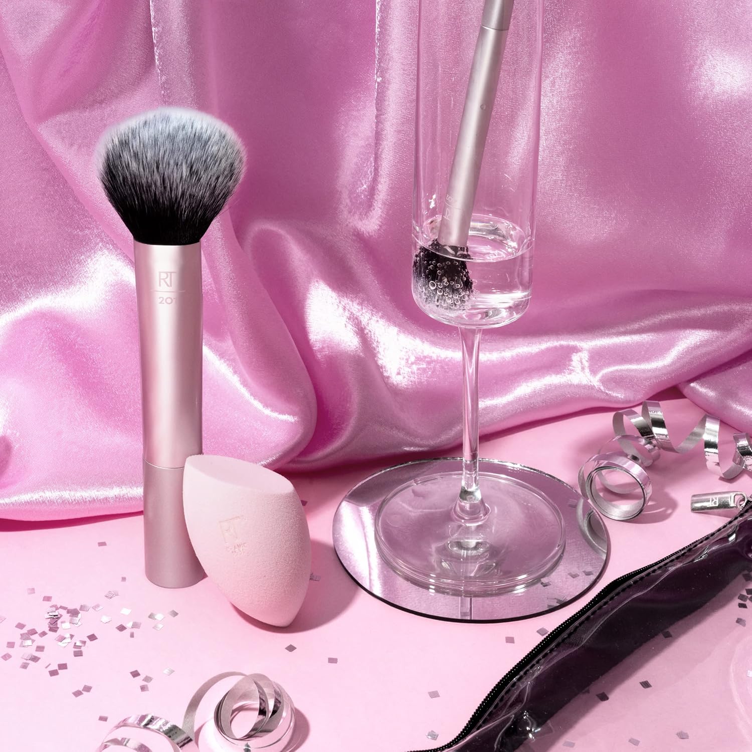 Real Techniques Limited Edition Naturally Radiant Makeup Sponge and Brush Set, Pink, 4 Piece Mother's Day & Easter Gift, Perfect For Wife, Spouse, Significant Other, Girlfriend, or Daughter
