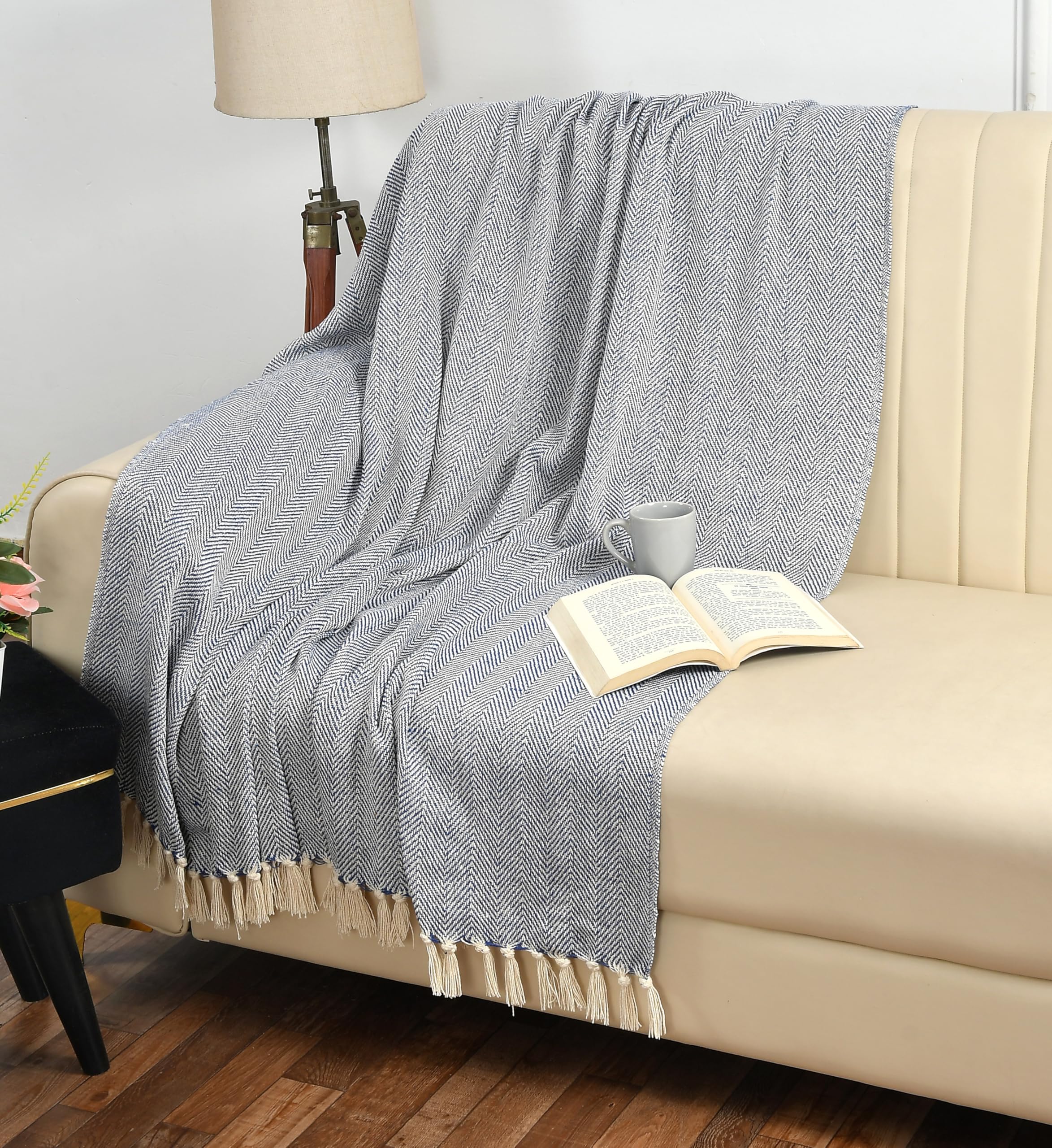 Cozy Zigzag Beige Throw Blanket - Soft Cotton -6 Cozy Zigzag Beige Throw Blanket - Soft Cotton -6