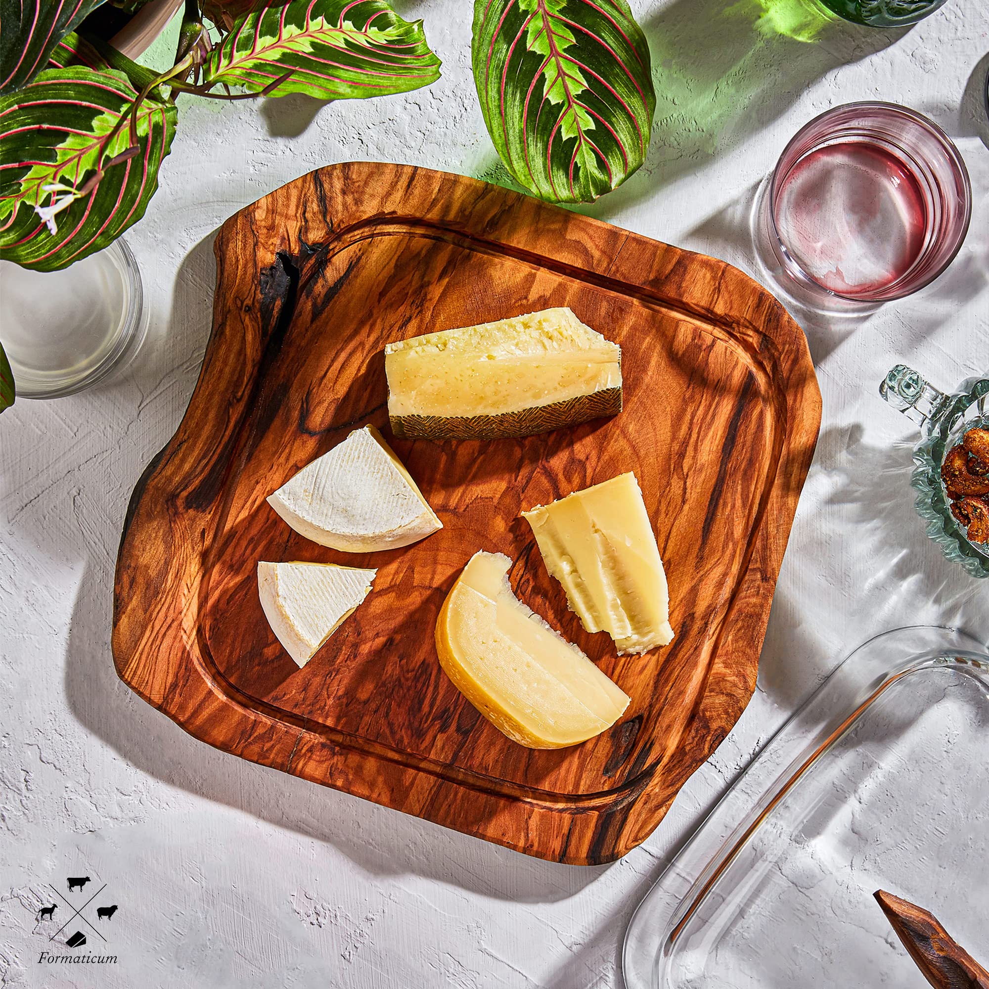Formaticum Olive Wood wGlass Dome Cheese Board - Charcuterie Platters for Serving Food Bread Cake - Unique Idea Housewarming Gift for New Home Wedding Gifts for Couple Cool Bridal Shower Gift product thumbnail 8