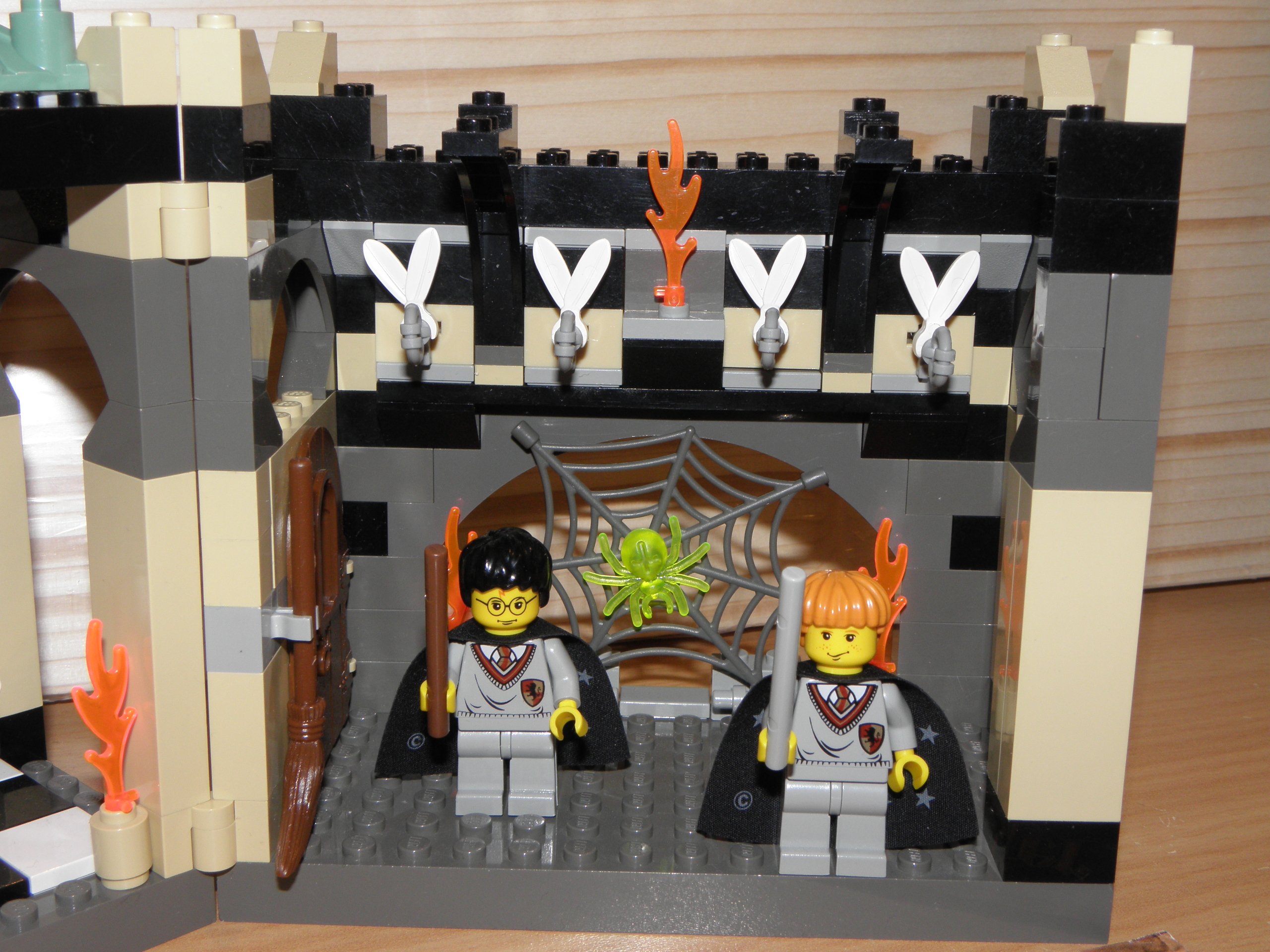 Amazon.co.jp: LEGO Harry Potter 4704: Chamber of Winged Keys 