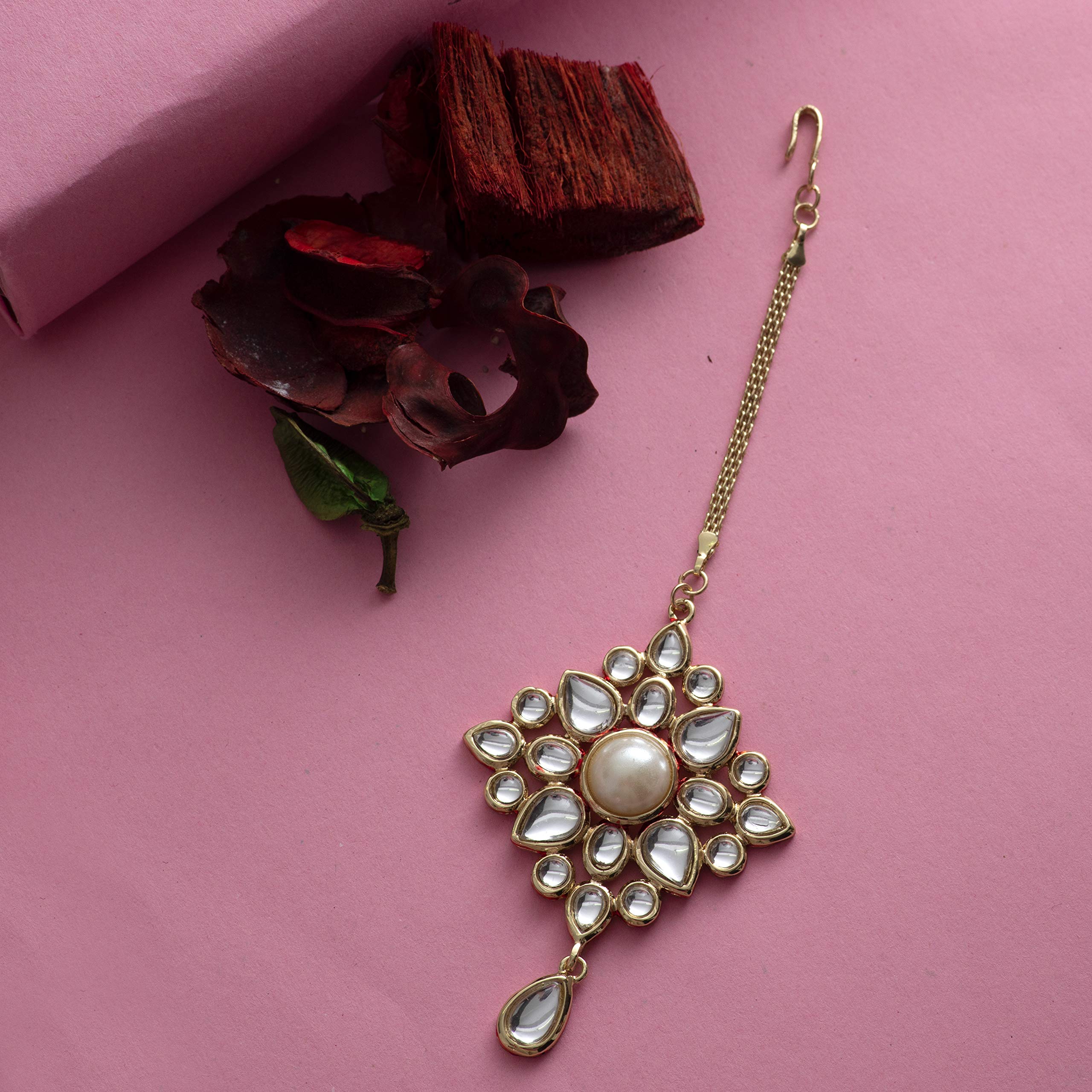 Elegant Gold Mang Tikka with White Stones