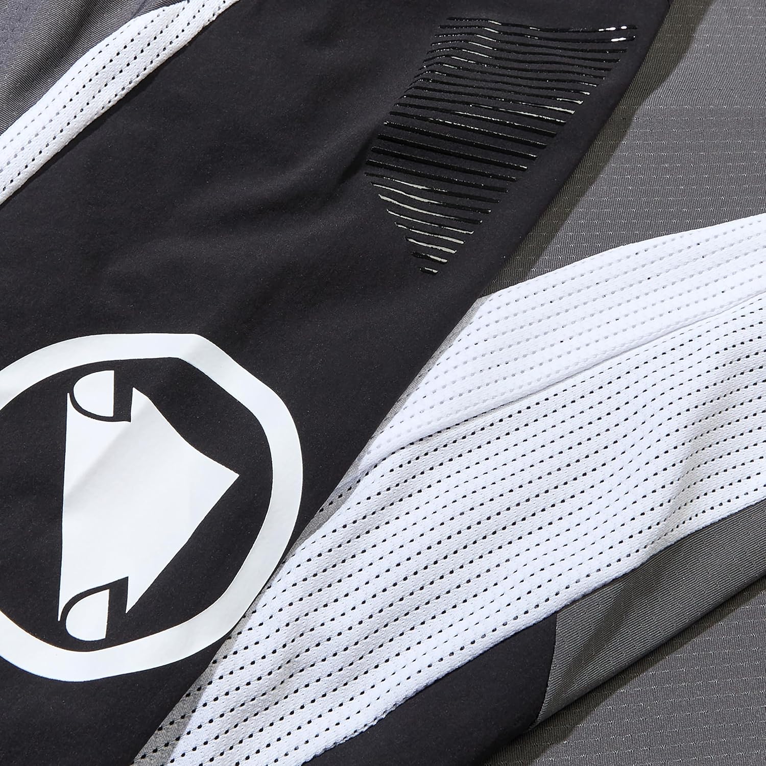 Endura Mens MT500 Mountain Cycling Jersey Burner Lite Long Sleeve Black, XX-Large