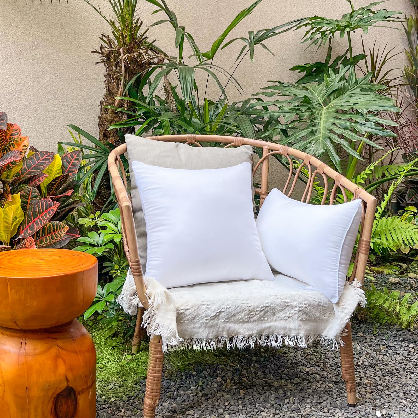 Throw Pillows 4-Pack 18x18 Waterproof Outdoor Pillow Inserts