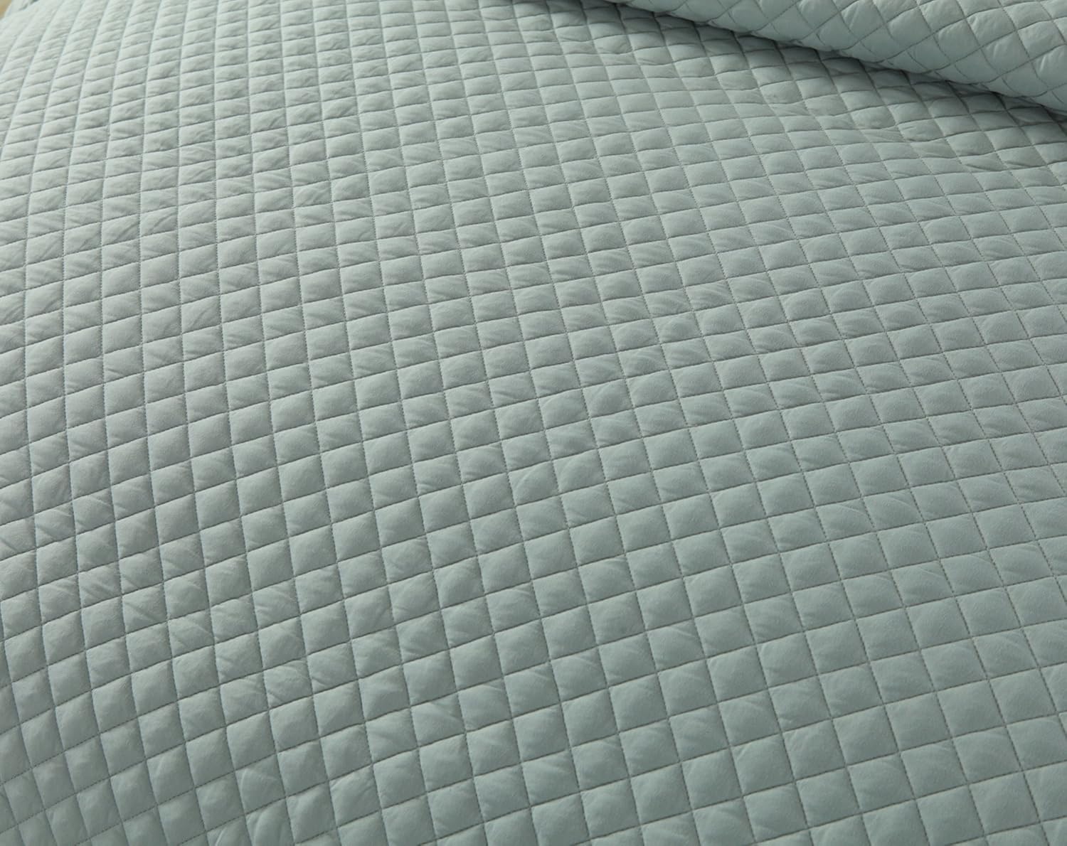 Lotus Home Diamondesque Water and Stain Resistant Microfiber Quilt, King, Sage