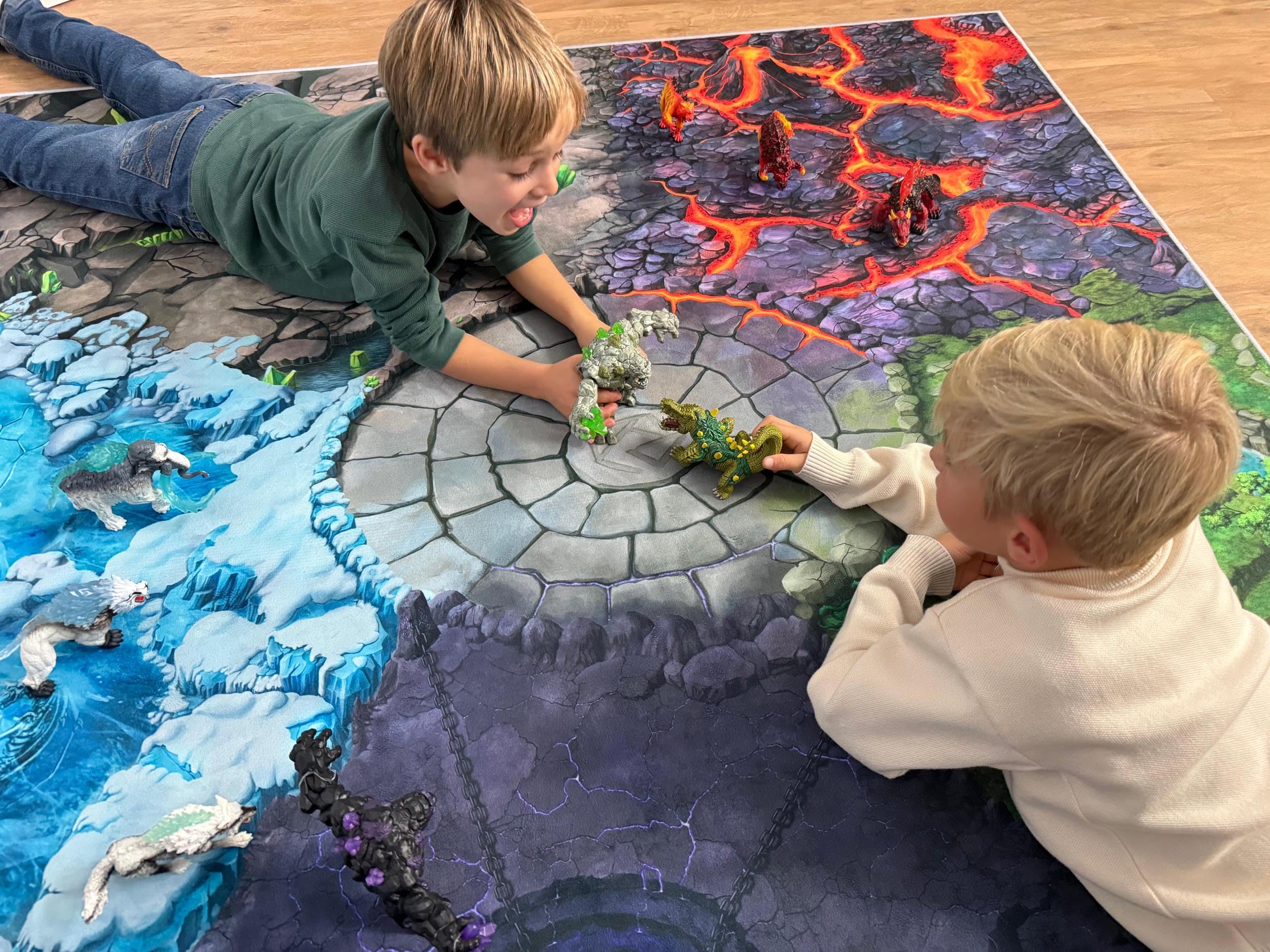 Spielteppich – Kinderzimmer-Teppich 160 x 160 cm, ideal für Spielfiguren, passend für Fantasy-Welten wie Schleich® Eldrador®