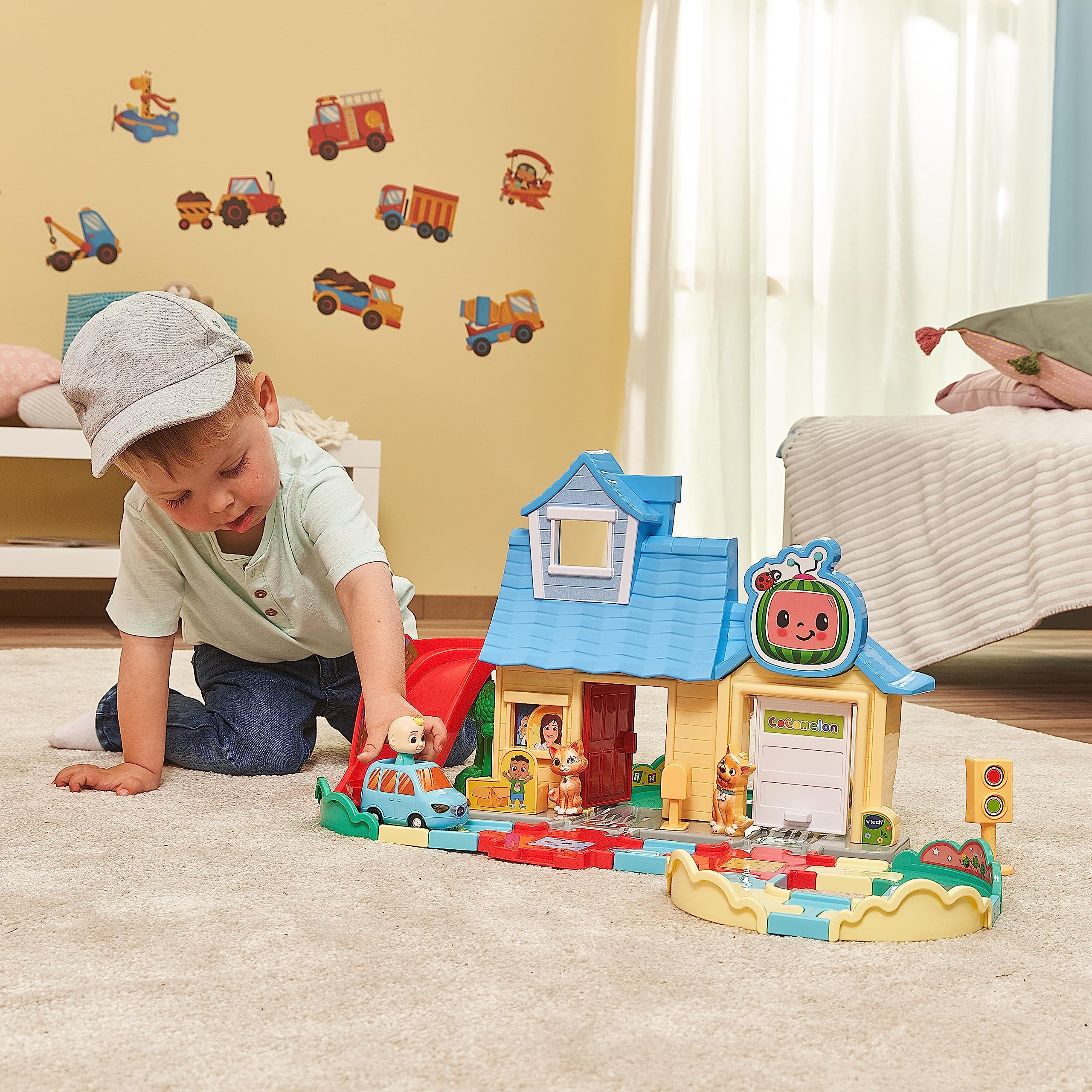 TUT TUT Baby Flitzer - CoComelon JJs Spielhaus Schienenset