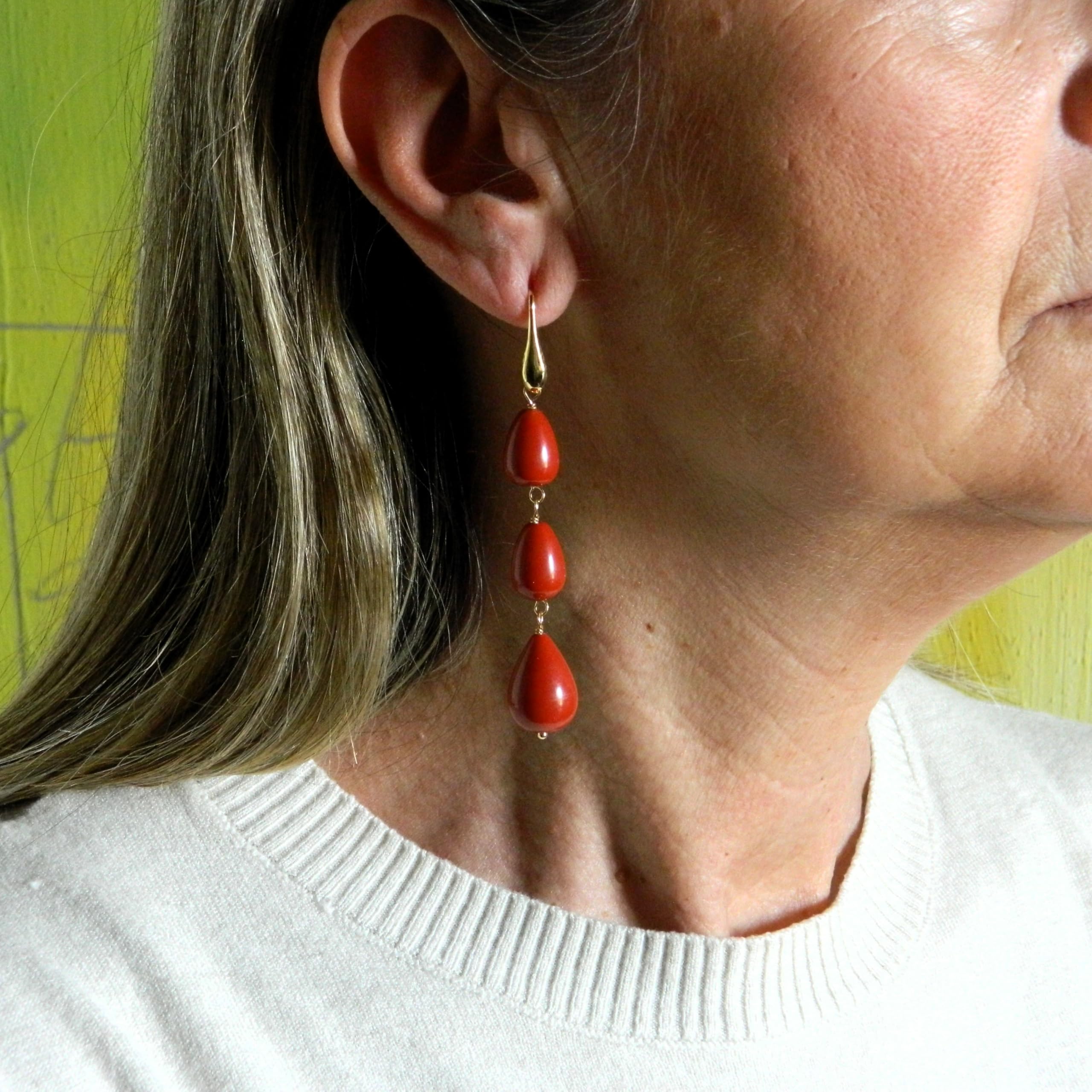 Orecchini Pendenti in Pasta di Corallo Rosso Sardegna, 3 Gocce, Argento 925 Placcato Oro, 8,5 cm, DodiGioielli