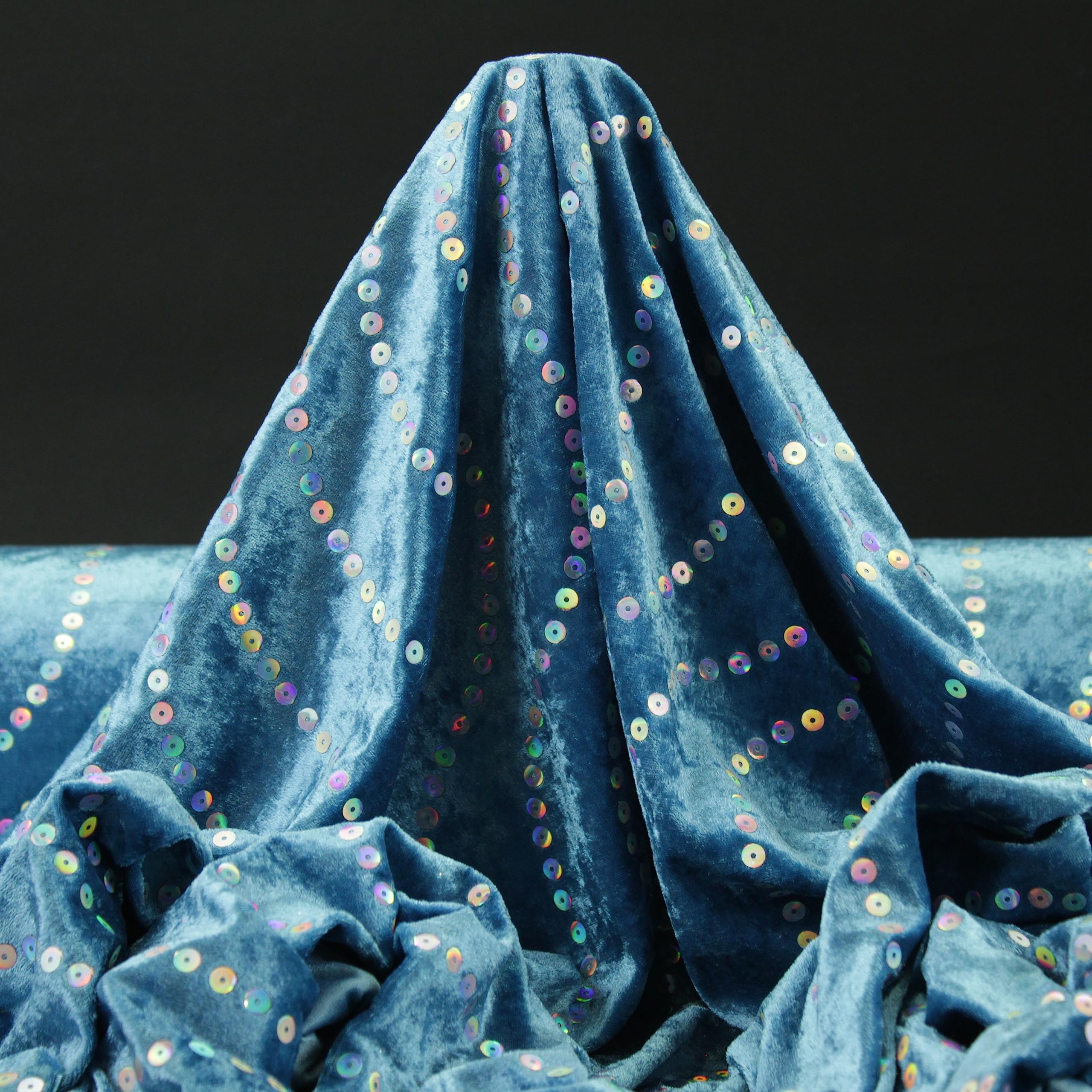TELA MARTELÉ POR METROS CON LENTEJUELA FIJA EN PATRÓN DE ONDAS, ANCHO 150cm (3 METROS, TURQUESA)