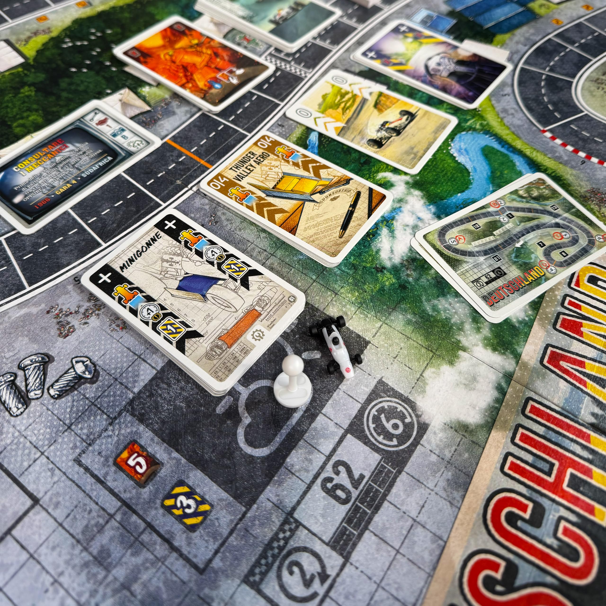 Asmodee - Heat Strade Rocciose, Espansione Gioco da Tavolo, Due Nuovi Scenari, 10+ Anni, Edizione in Italiano