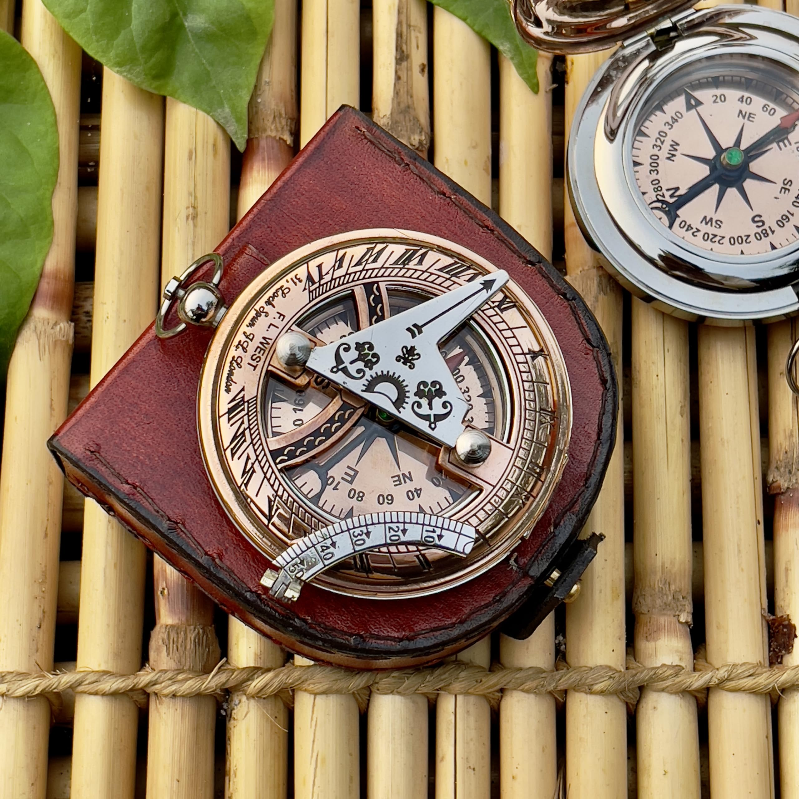 Compass, Personalized Engraved Working Custom Sundial Clock, Wedding Gift, Groomsmen Gift, Keepsake, Christmas, Baptism, Graduation, Anniversary, Fathers Day, Mothers Day (Silver Cooper Finish)