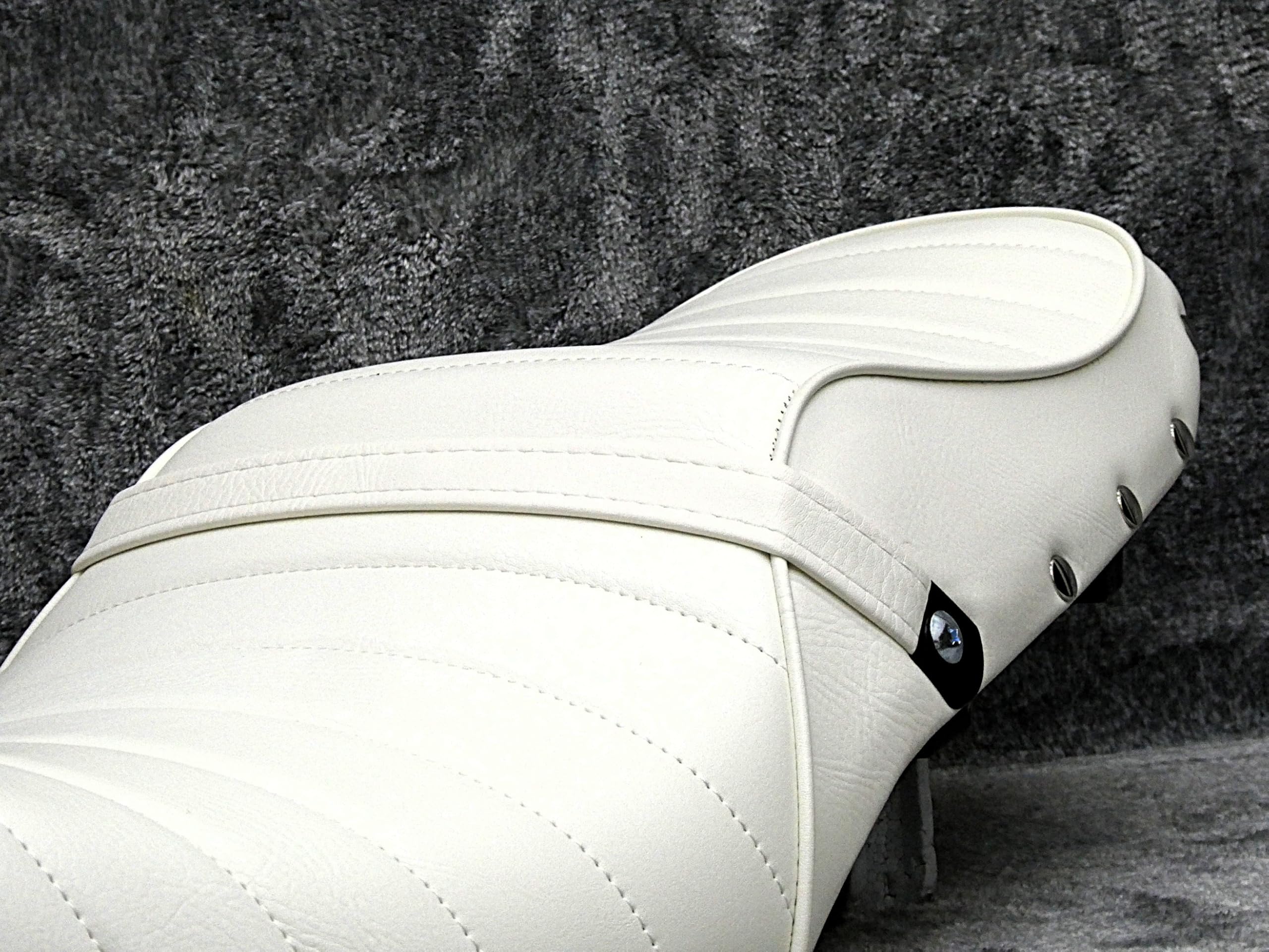 Amazon | バリオス2 用 鋲打ち 白皮 タックロールシート / Ⅱ型 ZR250B