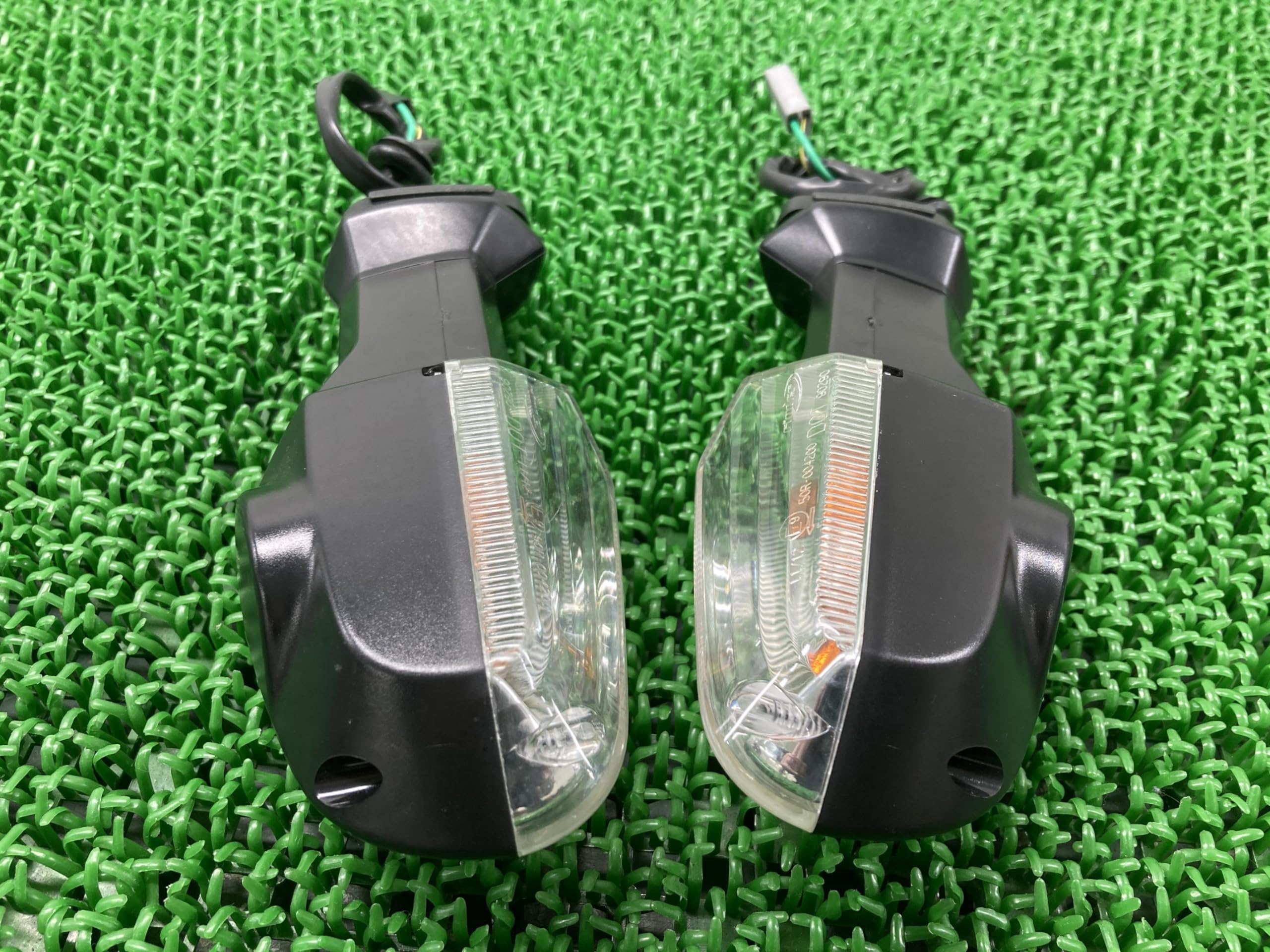 本 Amazon | カワサキ(Kawasaki) Z250フロントウインカー左右90290