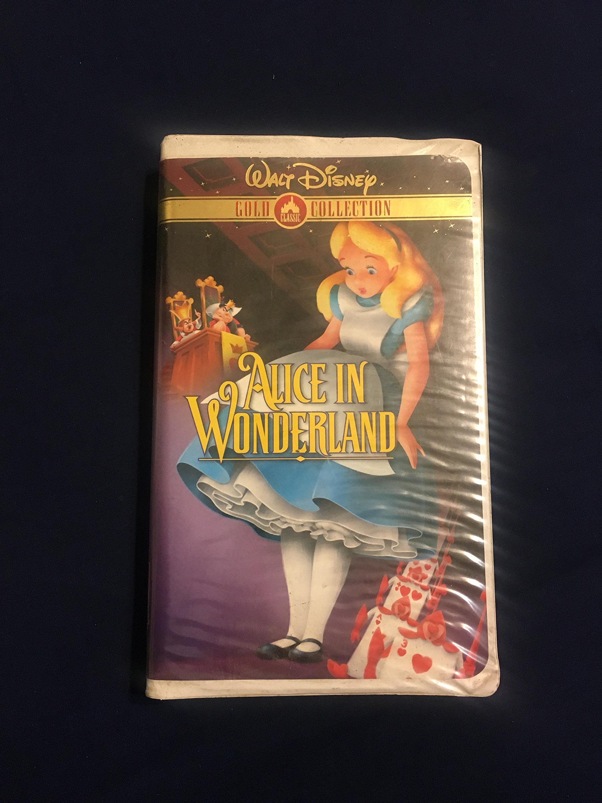 Alice in Wonderland (Walt Disney Gold Classic Collection)