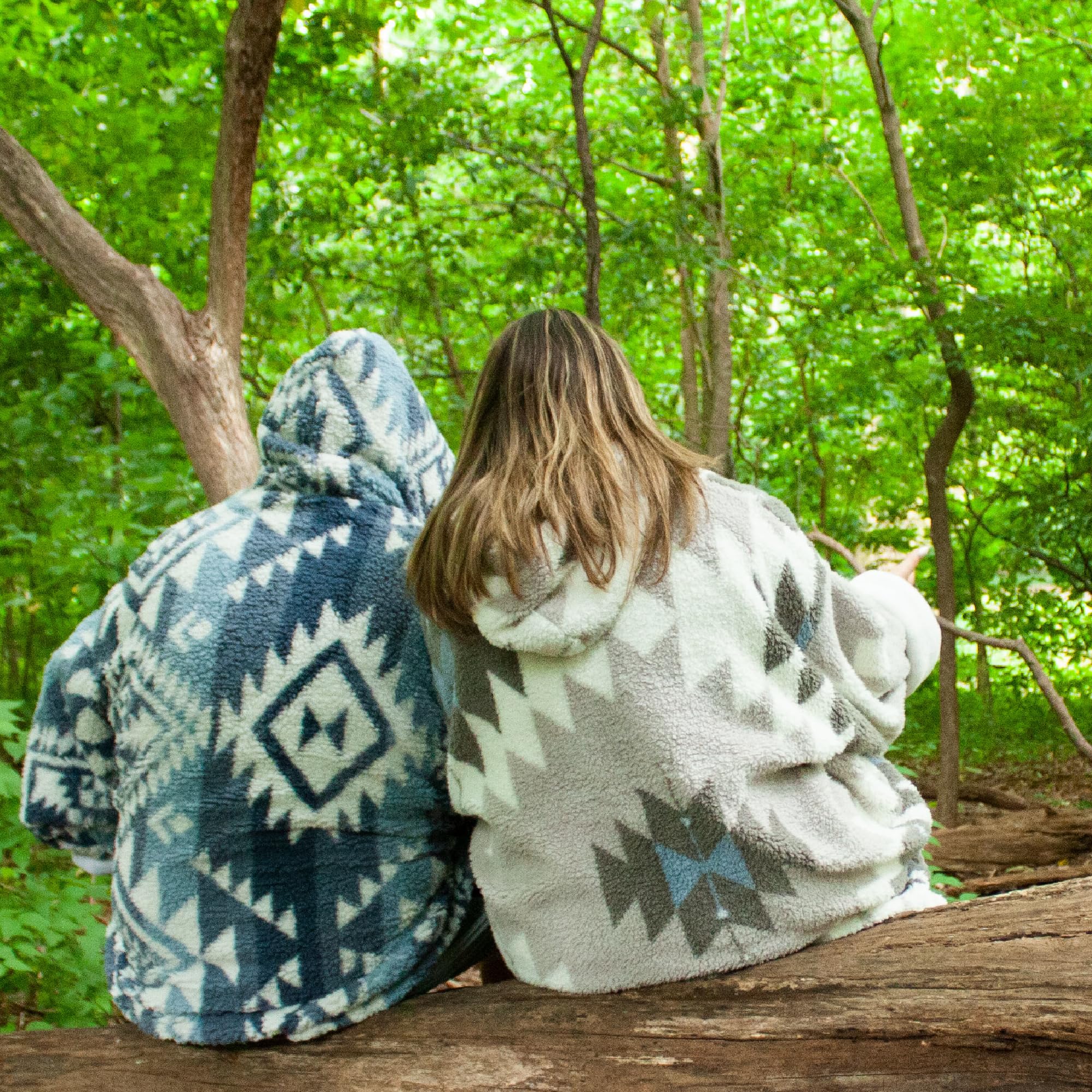 Amazon.com: Cathay Home Oversized Wearable Sherpa and Micro-Mink