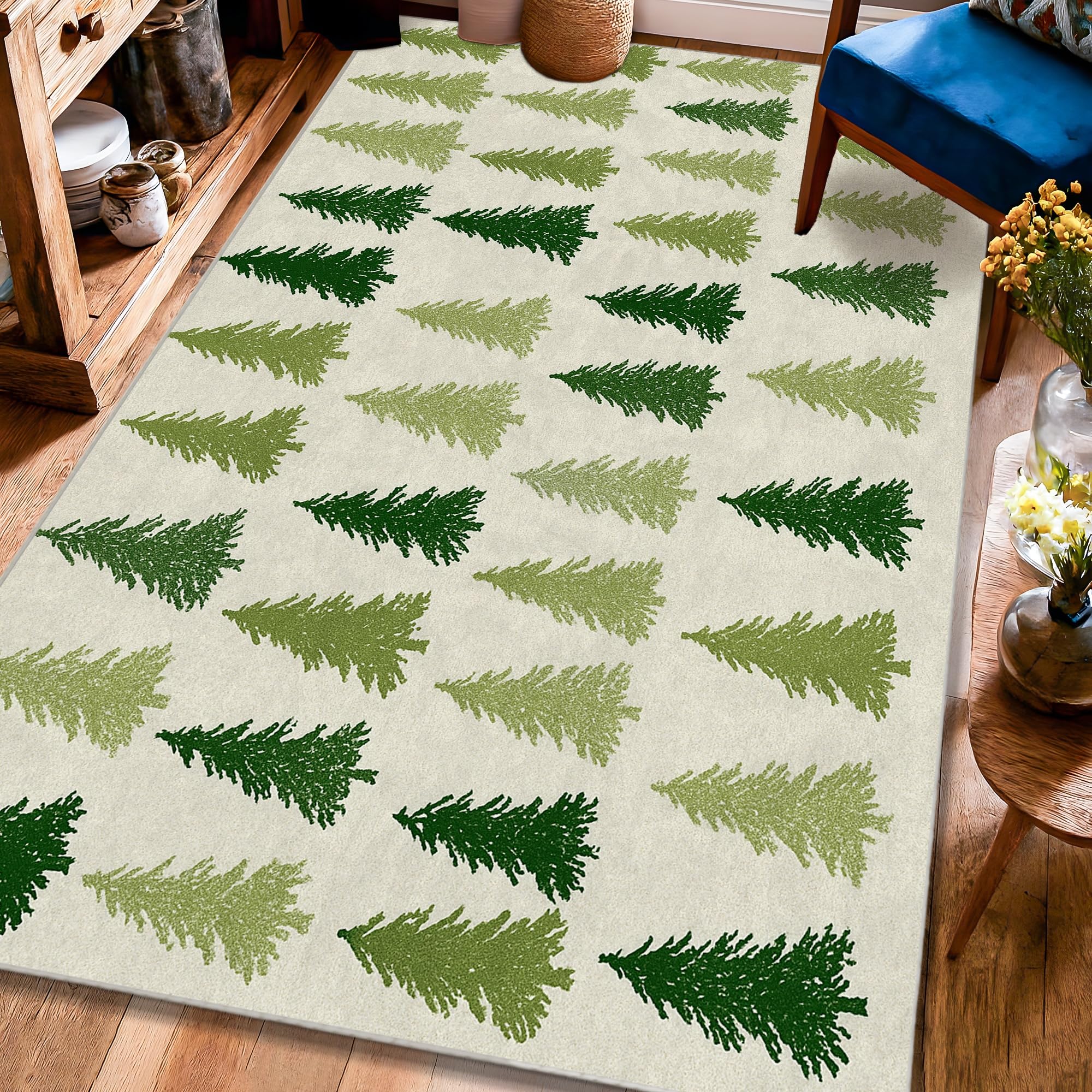 Tapis de sol à poils courts motif sapins rustiques pour réchauffer l'ambiance d'une chambre