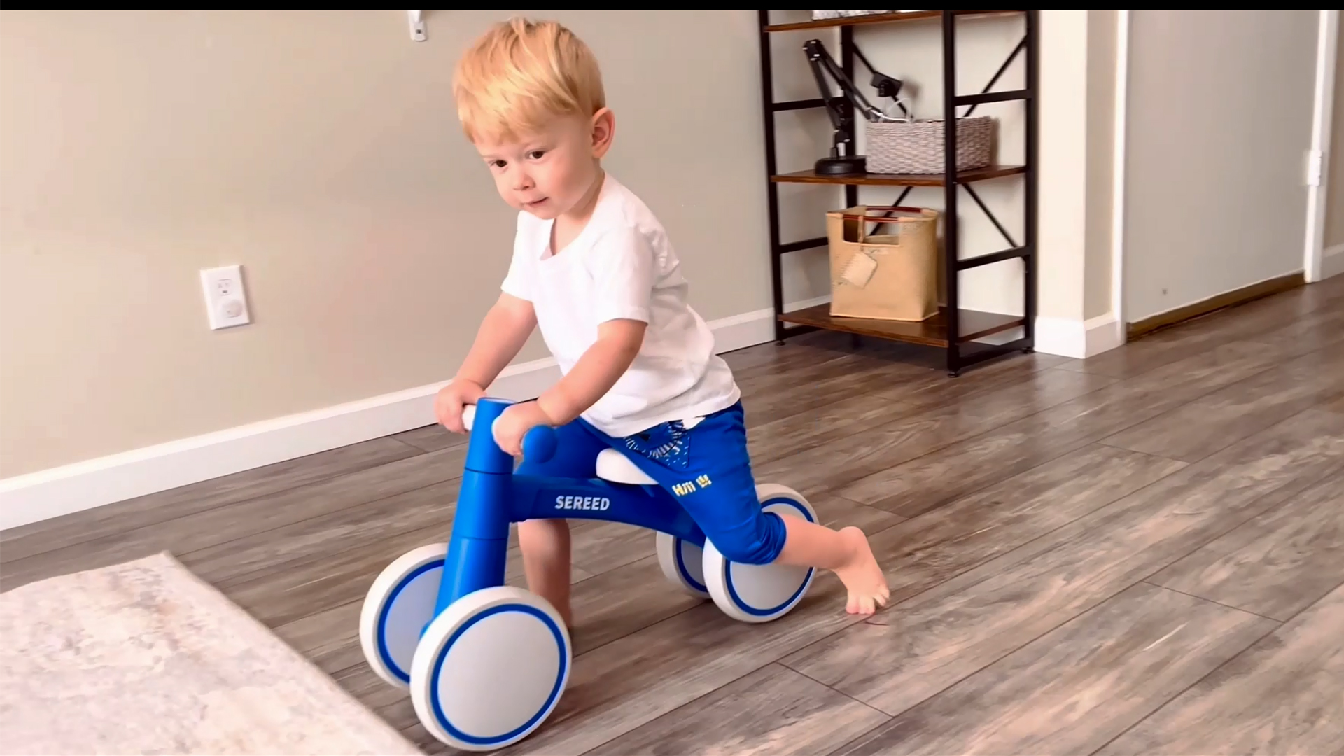 Supfine Laufrad Für Kinder Ab 12 Monaten - 4-rädriges Balance Bike Verstellbar