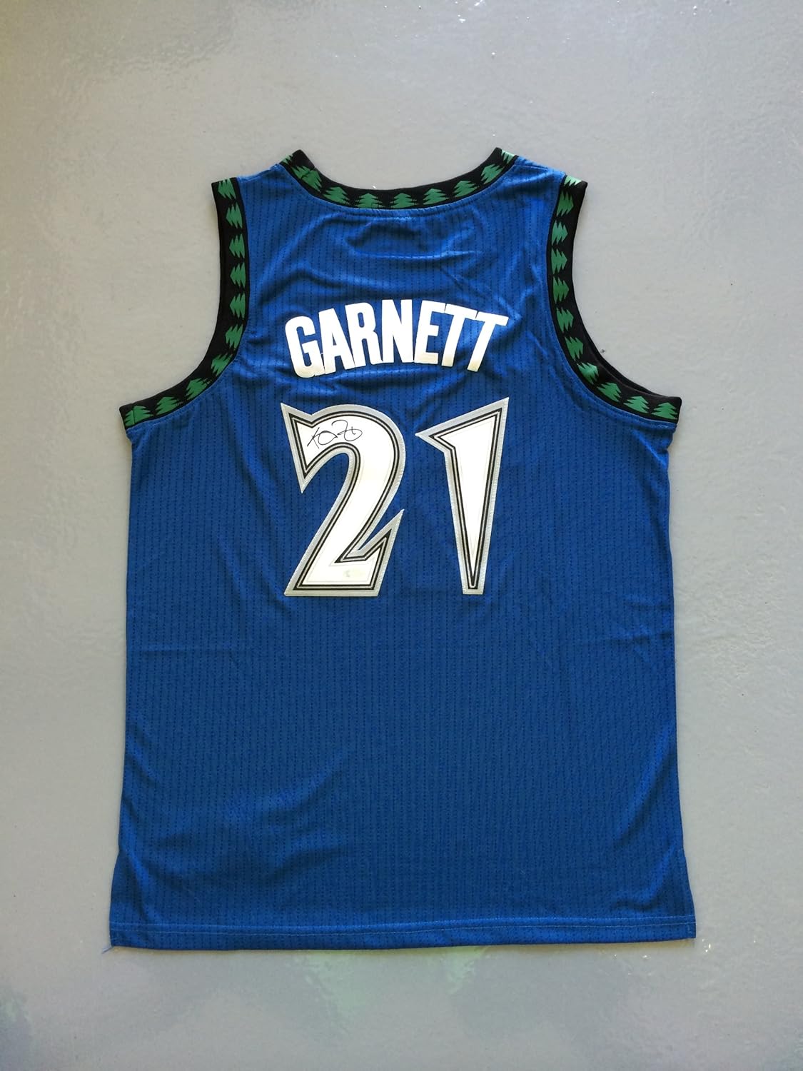 Signed kevin garnett jersey Clearance