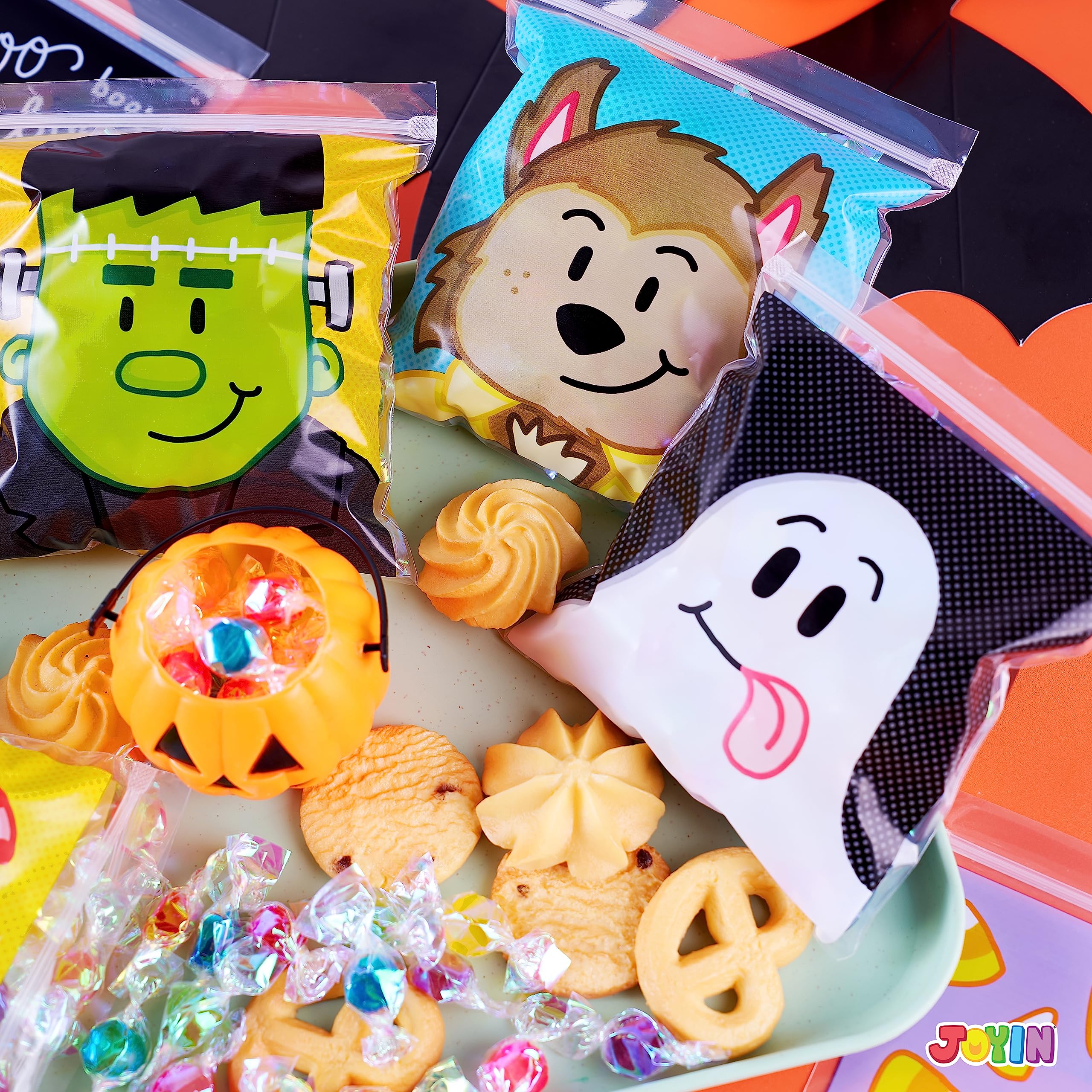 JOYIN 150 Stück Halloween-Zellophantüten, kleine Süßigkeitentüten, Halloween-Geschenktüten für Süßigkeiten oder Süßigkeiten, kleine Druckverschlussbeutel für Halloween-Partyzubehör