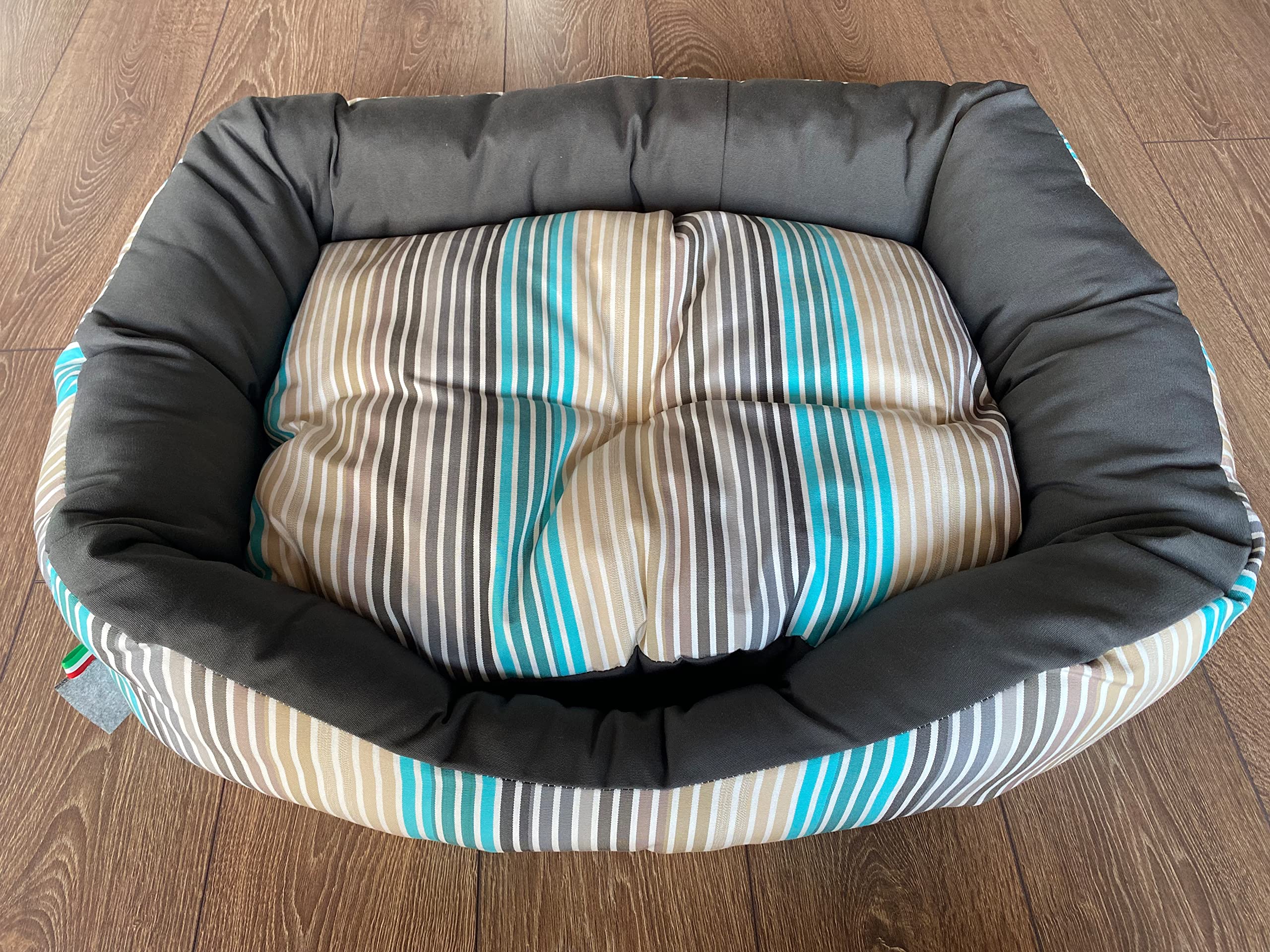 Cuccia per Cani Made in Italy Cuscino Morbido e Avvolgente (90 cm x 70 cm, Rigato Azzurro)