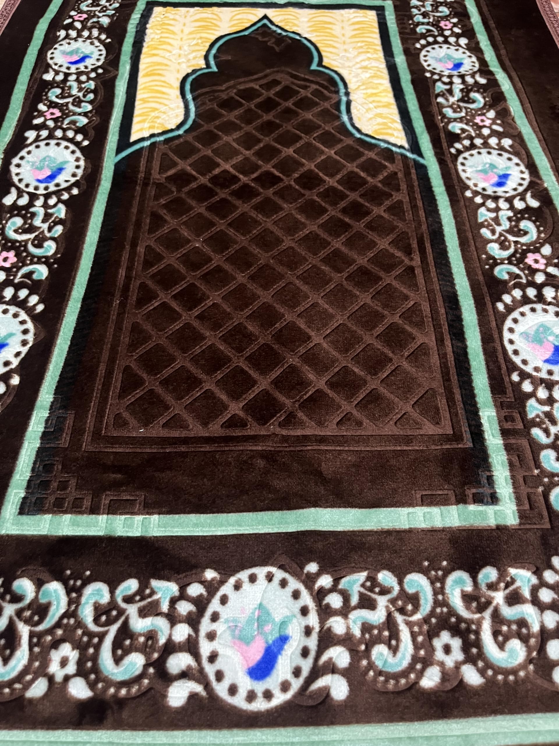 DEESAK Premium Velvet Prayer Mat Janamaz for Namaz Muslim