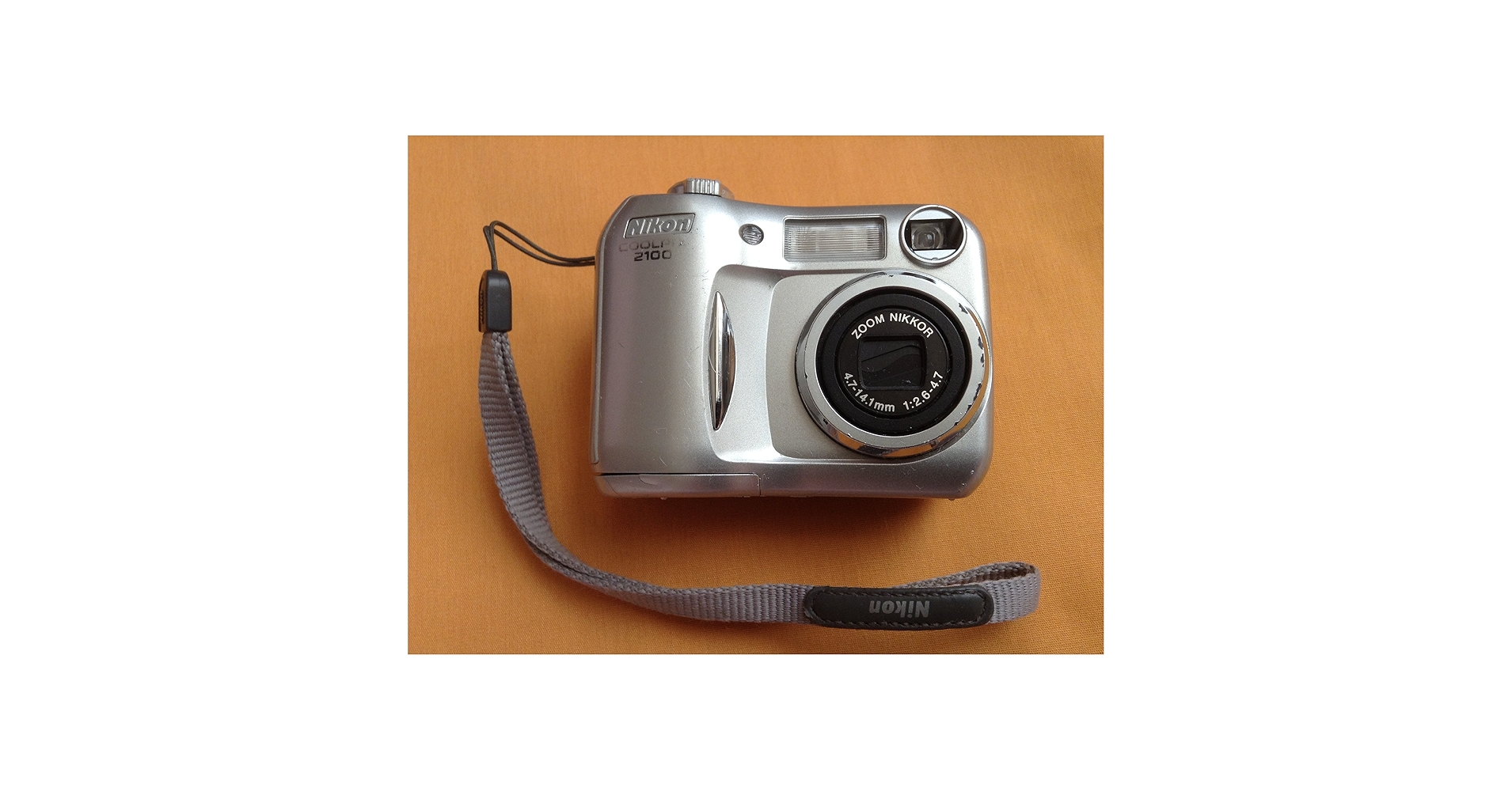 Nikon ニコン　COOLPIX 2100 y-127 Nikon ニコン COOLPIX 2100 y-127