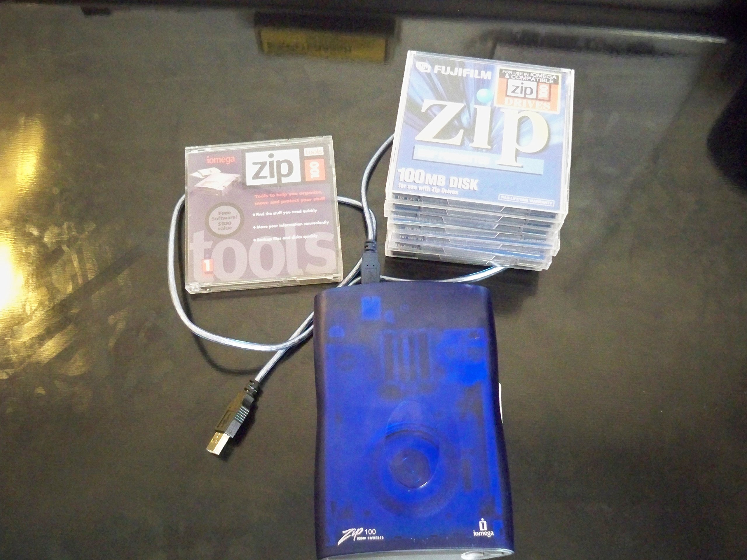 Amazon.co.jp: Iomega Z100USBS 32613 Zip 100 USB 外付けドライブ PC 