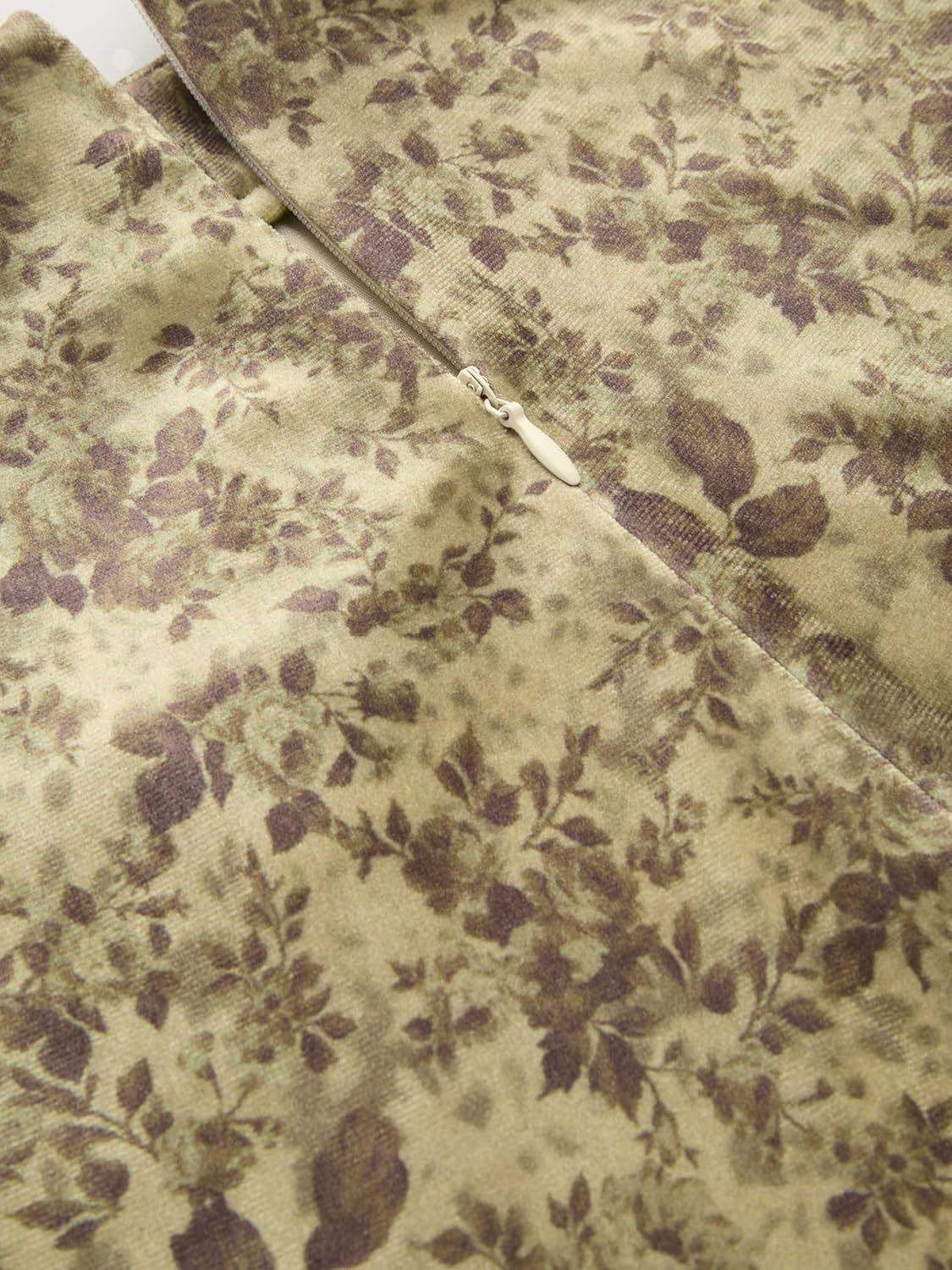 CIDER Skirt Maxi for Women Floral Print Velvet Mid Waist Long A Line Elegant Flowy Maxi Skirt - Image 5