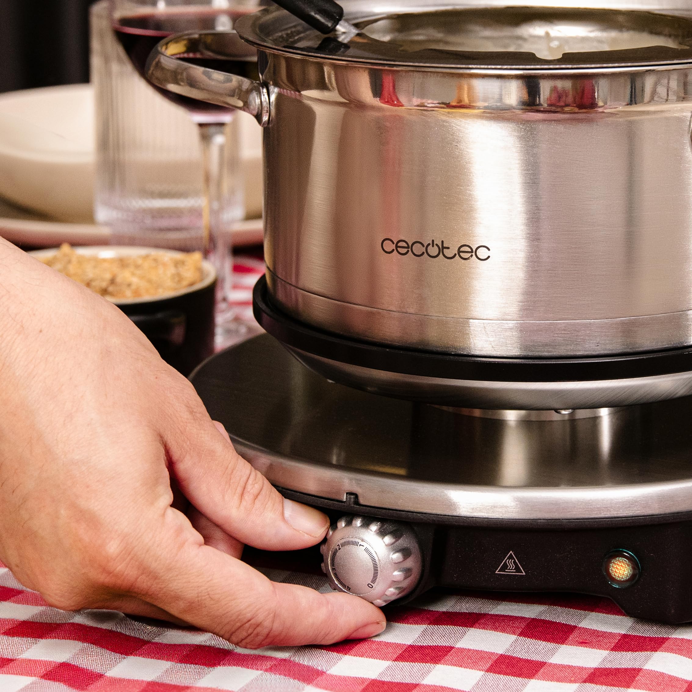 Cecotec Fondue Fun GourmetFondue Advance. 1500W Capacité 1,7 L, Fromage, Chocolat et Huile, Design Acier Inoxydable, Puissance Réglable, Passe au Lave-Vaisselle