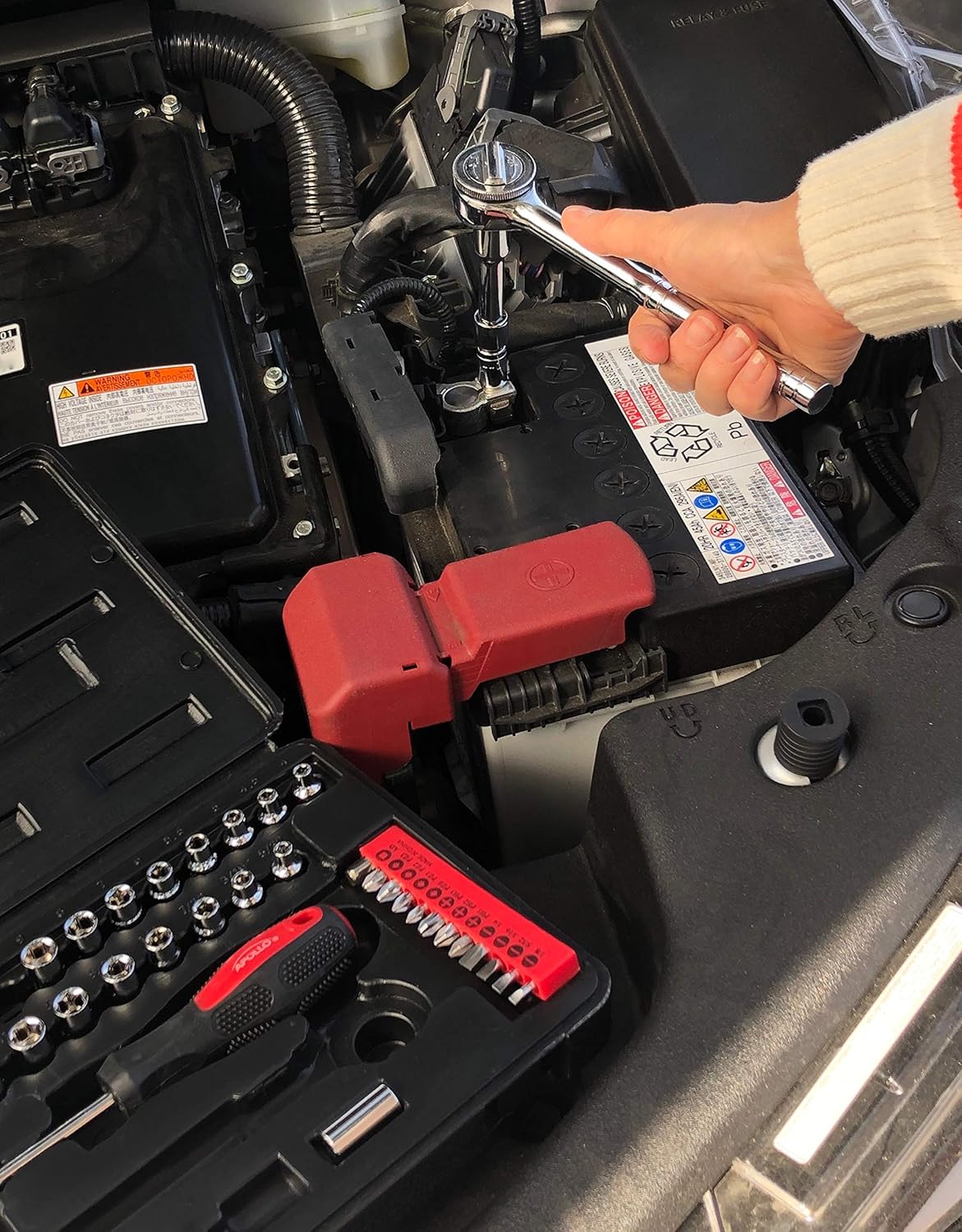 Rеvіеw Apollo Tools 41 Piece SAE and Metric Socket Set in Heavy Duty Case for Amateur and Serious Mechanics - DT1017, Metallic, 41 pc.