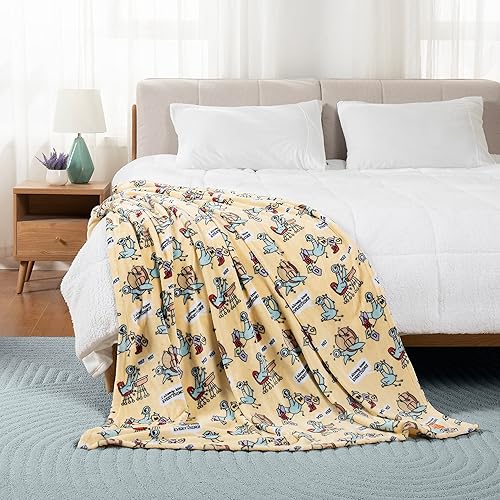 Miniatura 1 de Berkshire Blanket & Mo Willems VelvetLoft Manta de lujo, suave y acogedora para niños, regalos para niños, color amarillo de la escuela de palomas,