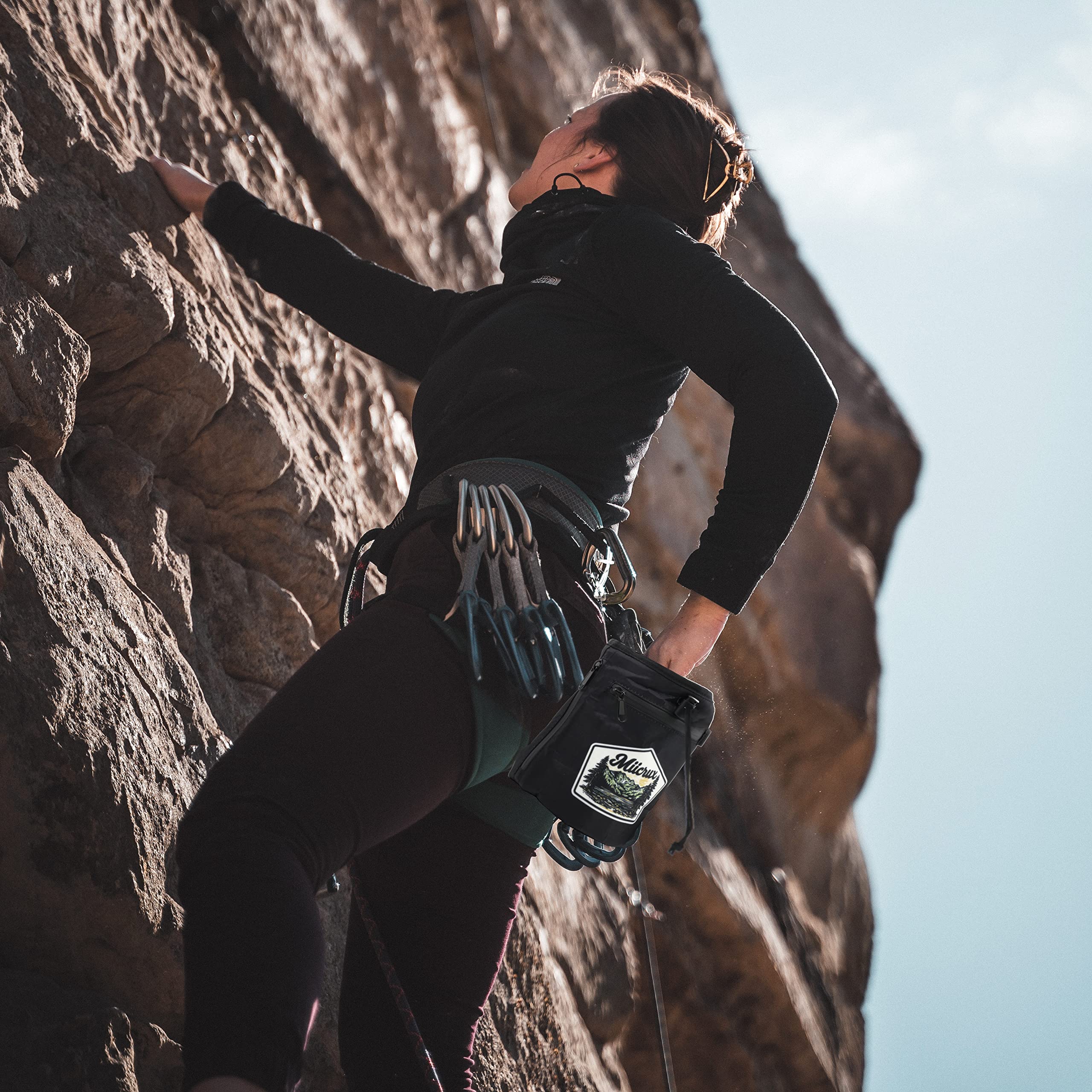 Torba kredowa, wspinaczka skałkowa, bouldering, regulowany pasek, 2 kieszenie zapinane na zamek, szlufki na szczotki, podnoszenie ciężarów, gimnastyka, crossfit