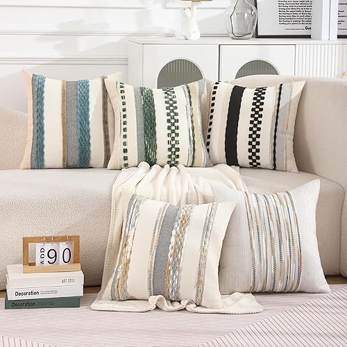 Miniatura 8 de Tosleo Fundas de almohada verdes de Navidad 18x18 Juego de 2 Fundas de almohada tuftadas boho Fundas de almohada a rayas decorativas Fundas de