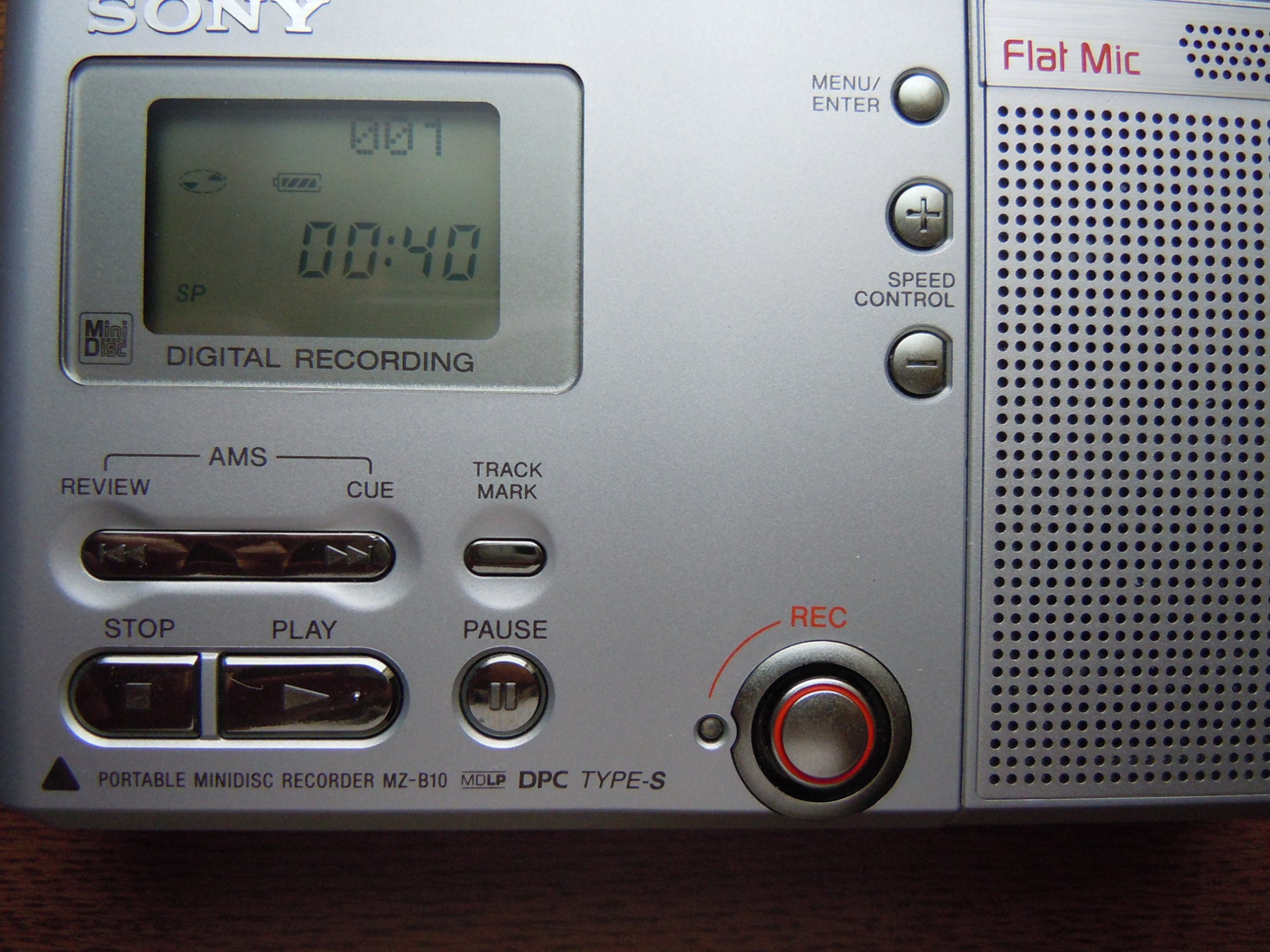 MZ-B10 | | ソニー｜ポータブルMDプレーヤー 