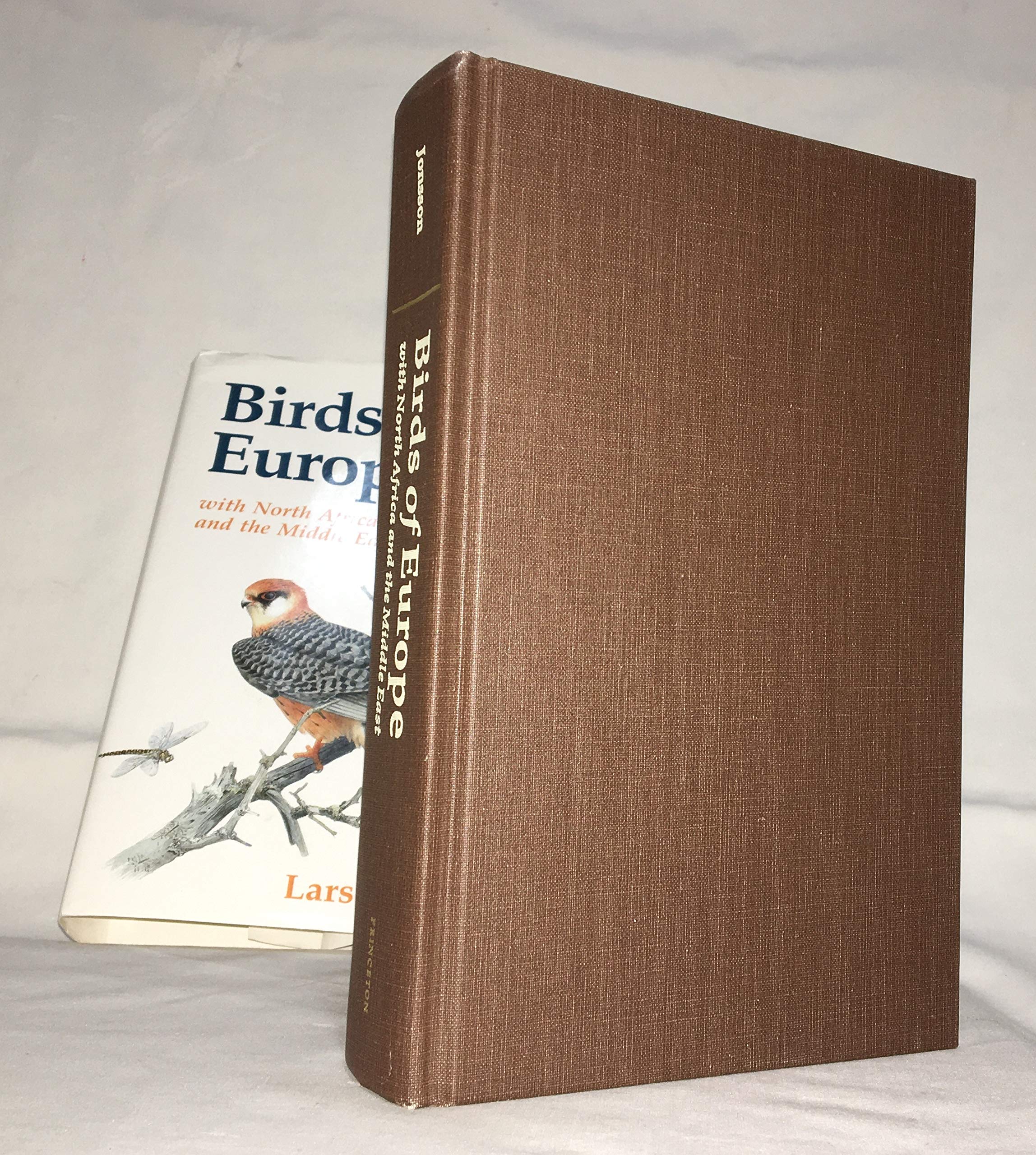 Birds of Europe: With North Africa and the Middle East (Helm Field Guides)