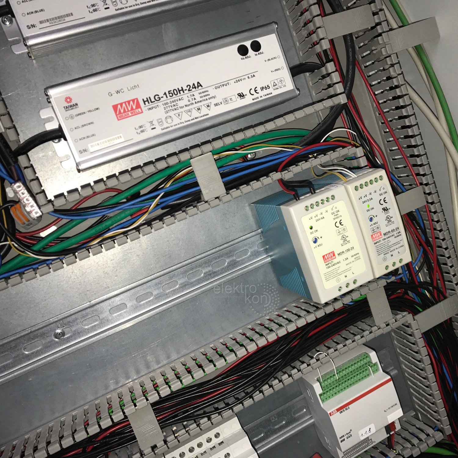12Vdc 7,5A 100 Watt, Mean Well MDR-100-12 DIN-Rail LED Hutschienen Netzteil