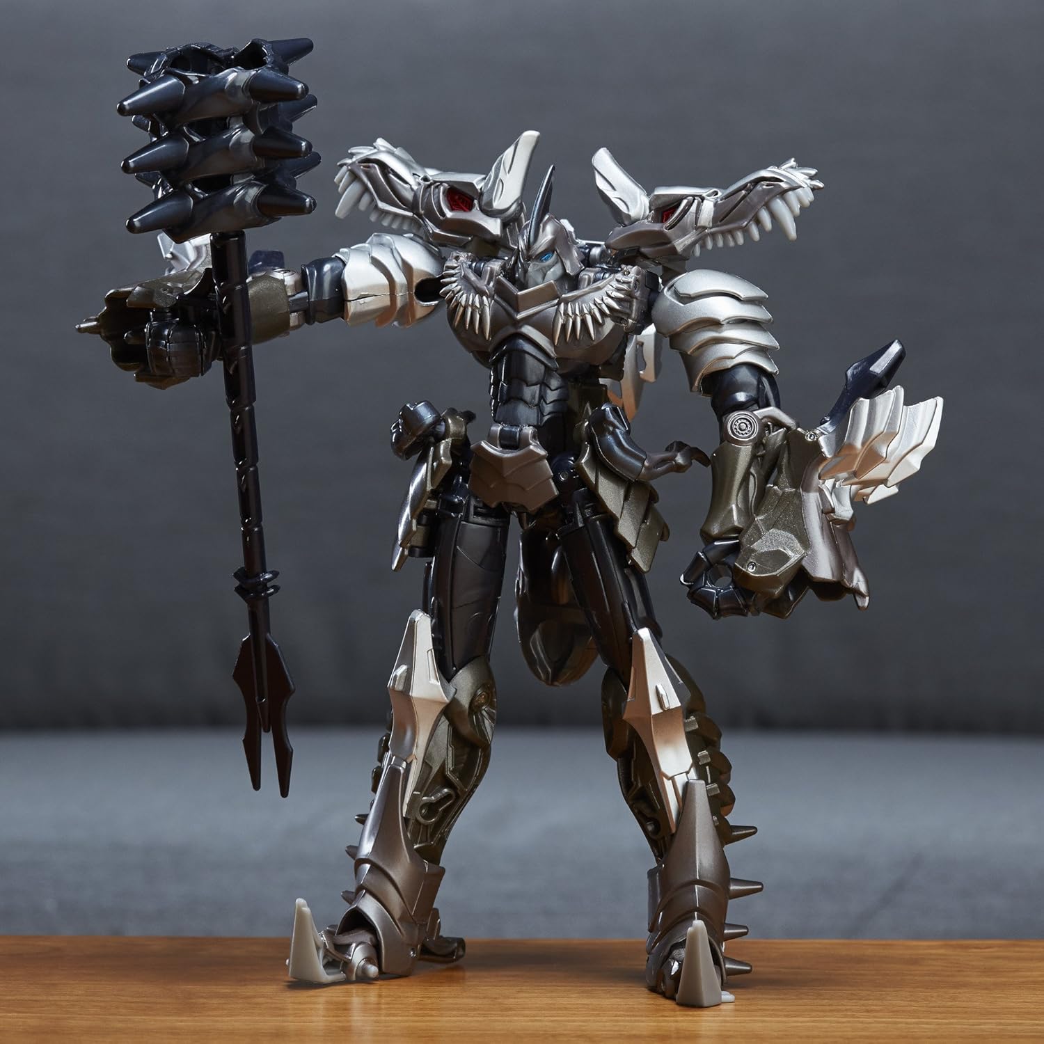 Transformers: The Last Knight Premier Edition Voyager Class Grimlock