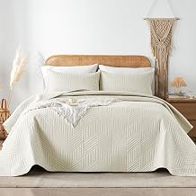 Davulos King/Cal King Quilt Set in Cream, Soft Reversible Microfiber Bedspread for All-Season Use in Bedroom or Dorm, Lightweight Modern Geometric Coverlet 1 Quilt, 2 Pillow Shams