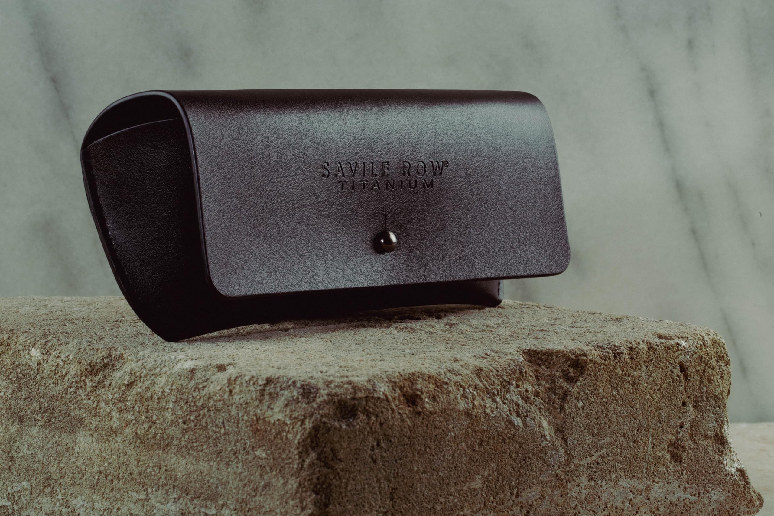 Savile Row Brille mit Sehstärke für Damen optional mit Sonnenbrillentönung oder Blaulichtfilter, Rund, gefertigt aus Titan (inklusive Brillenetui)