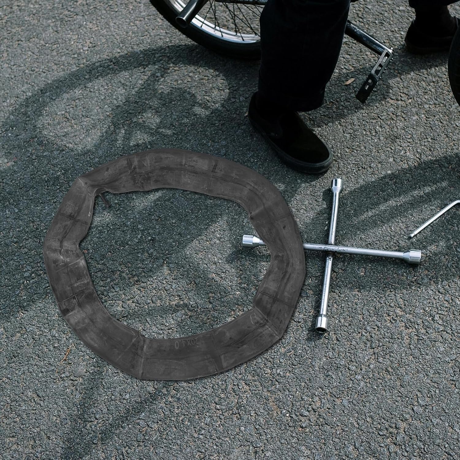 26x4.0 Inch Wide Bicycle Inner Tubes 2pcs Valve Mountain Bike Tire Replacement Tubes for Thick Tire Bikes, Suitable for Snow, Beach, and Off-Road Cycling