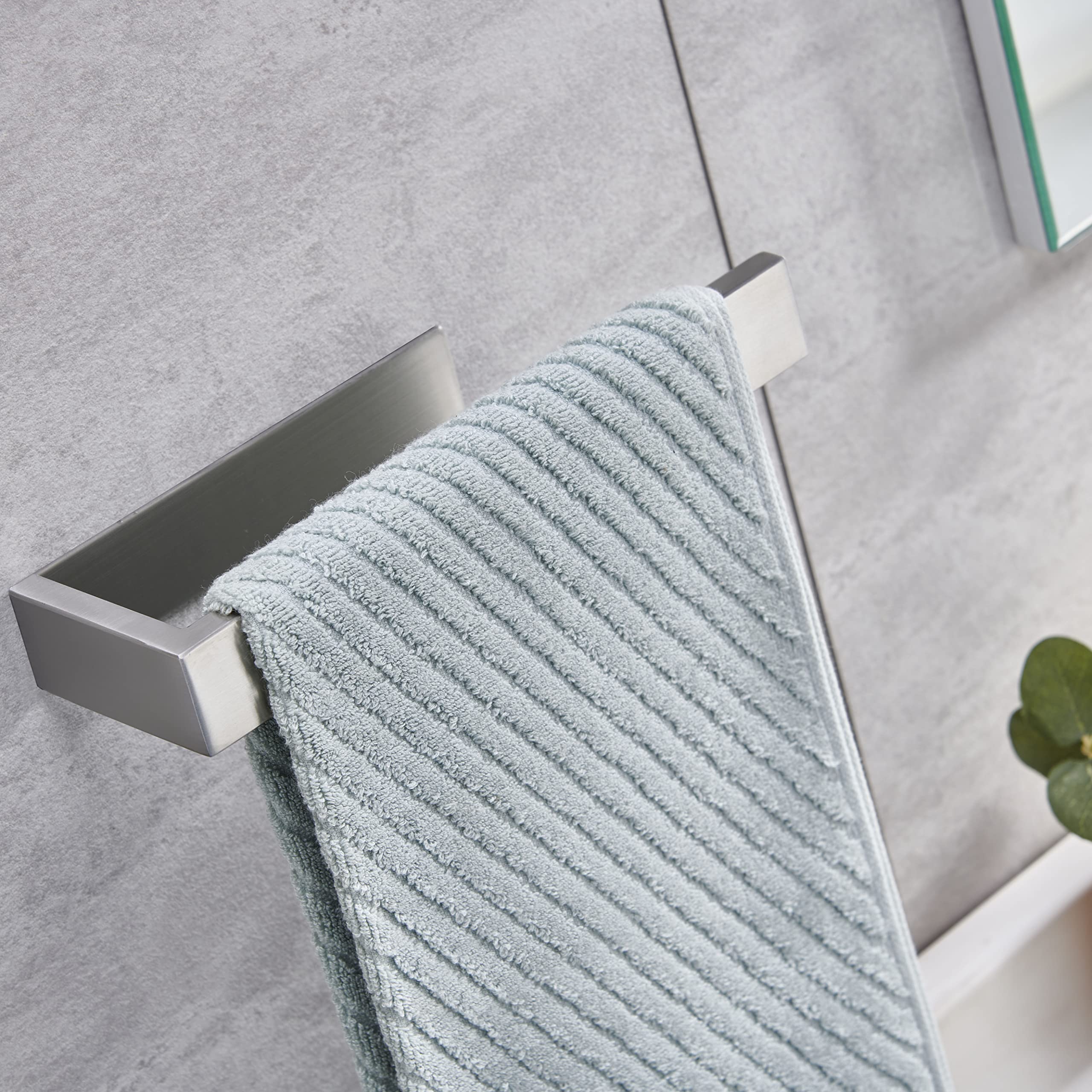 CCKOLE handdoekhouder zonder boren, mat zwart, badkamer handdoekstang, 304 roestvrij staal, zelfklevende gastendoekjeshouder voor op de muur, klevende badhanddoekhouder, gastendoekjesstang met haak, 40 cm, voor de badkamer